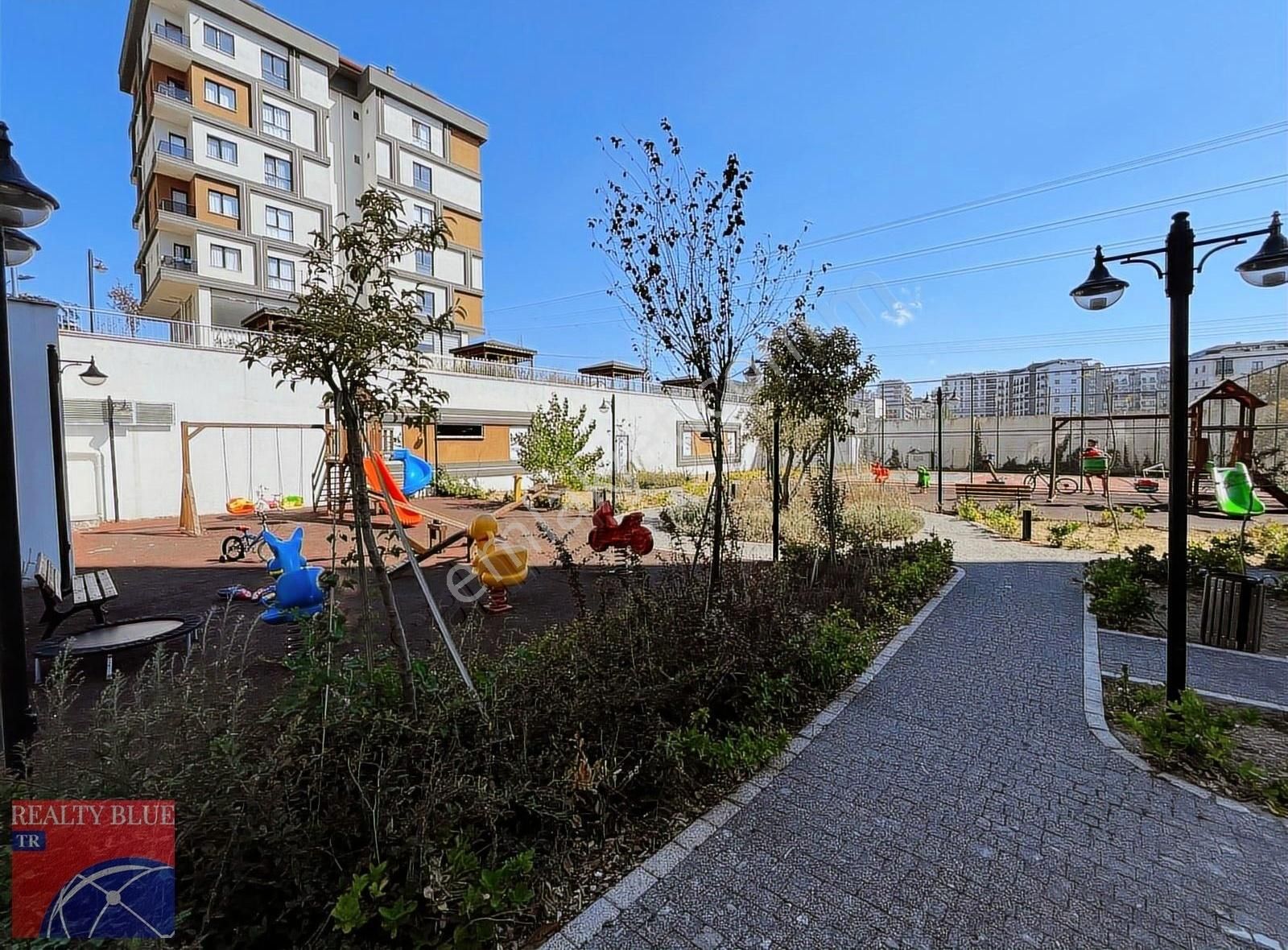 Sultanbeyli Battalgazi'de Lüks Sitede Satılık Boş 3+1 Daire - Görsel 18