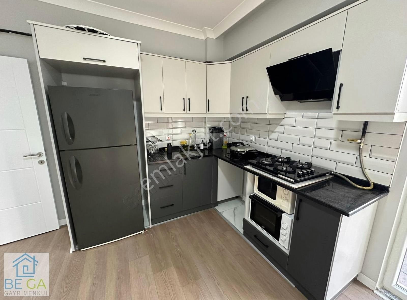 Verandalı Bahçe Kullanım Alanı, Havuz Cephe, Denize Yakın 3+1 - Görsel 26