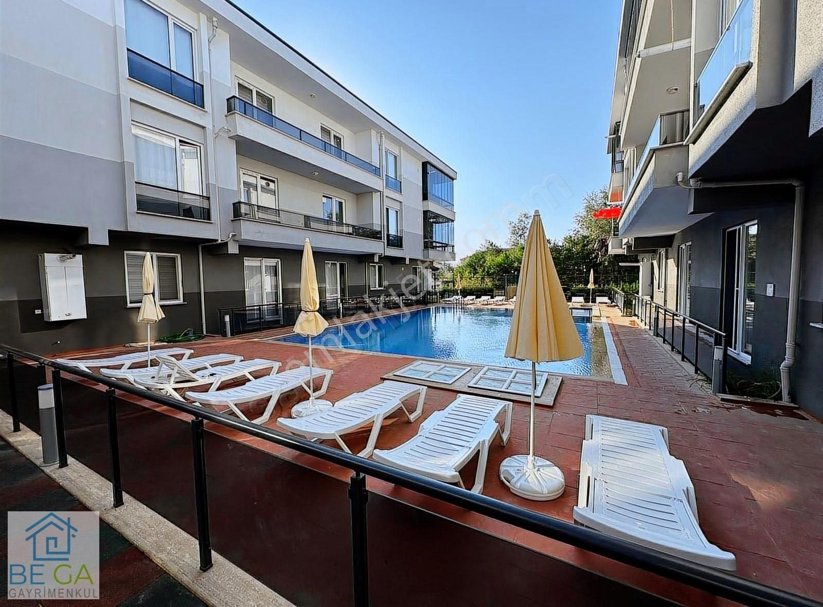 Verandalı Bahçe Kullanım Alanı, Havuz Cephe, Denize Yakın 3+1 - Görsel 4