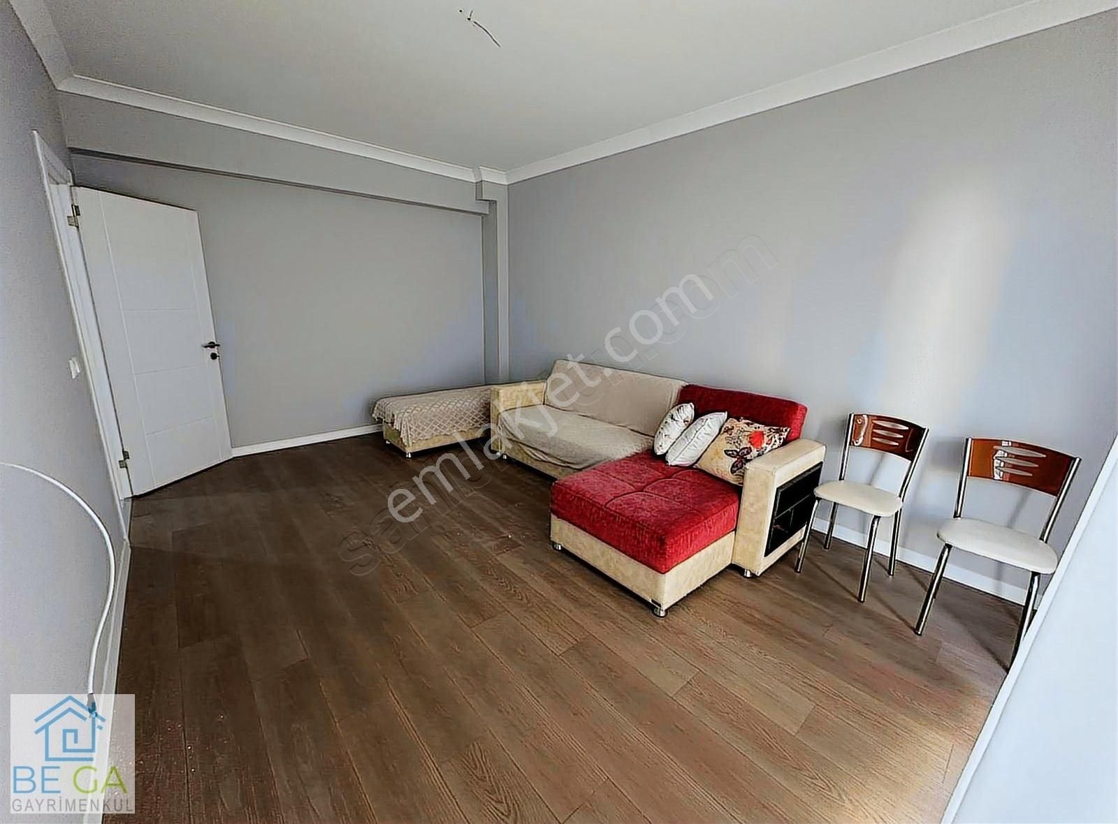 Verandalı Bahçe Kullanım Alanı, Havuz Cephe, Denize Yakın 3+1 - Görsel 2