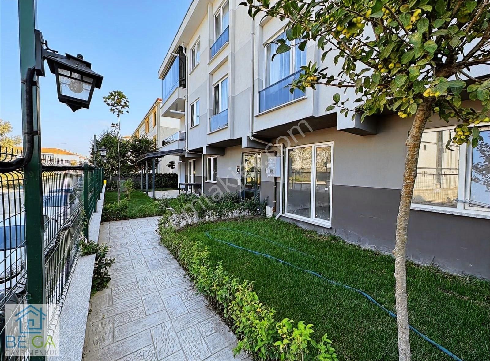 Verandalı Bahçe Kullanım Alanı, Havuz Cephe, Denize Yakın 3+1 - Görsel 24