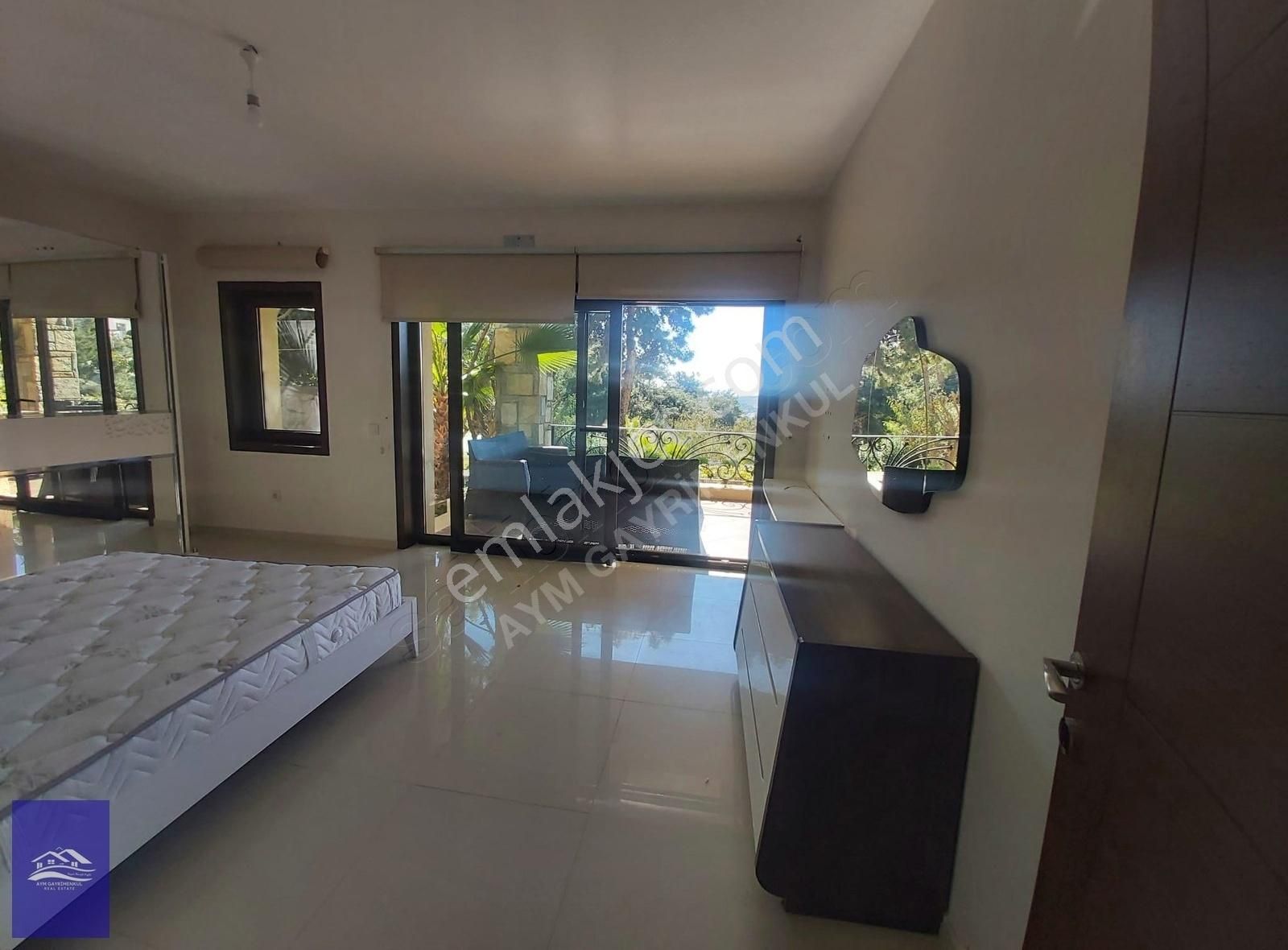 Bodrum Merkez Havuzlu Sitede Satılık Giriş Kat 2+1 Daire - Görsel 22