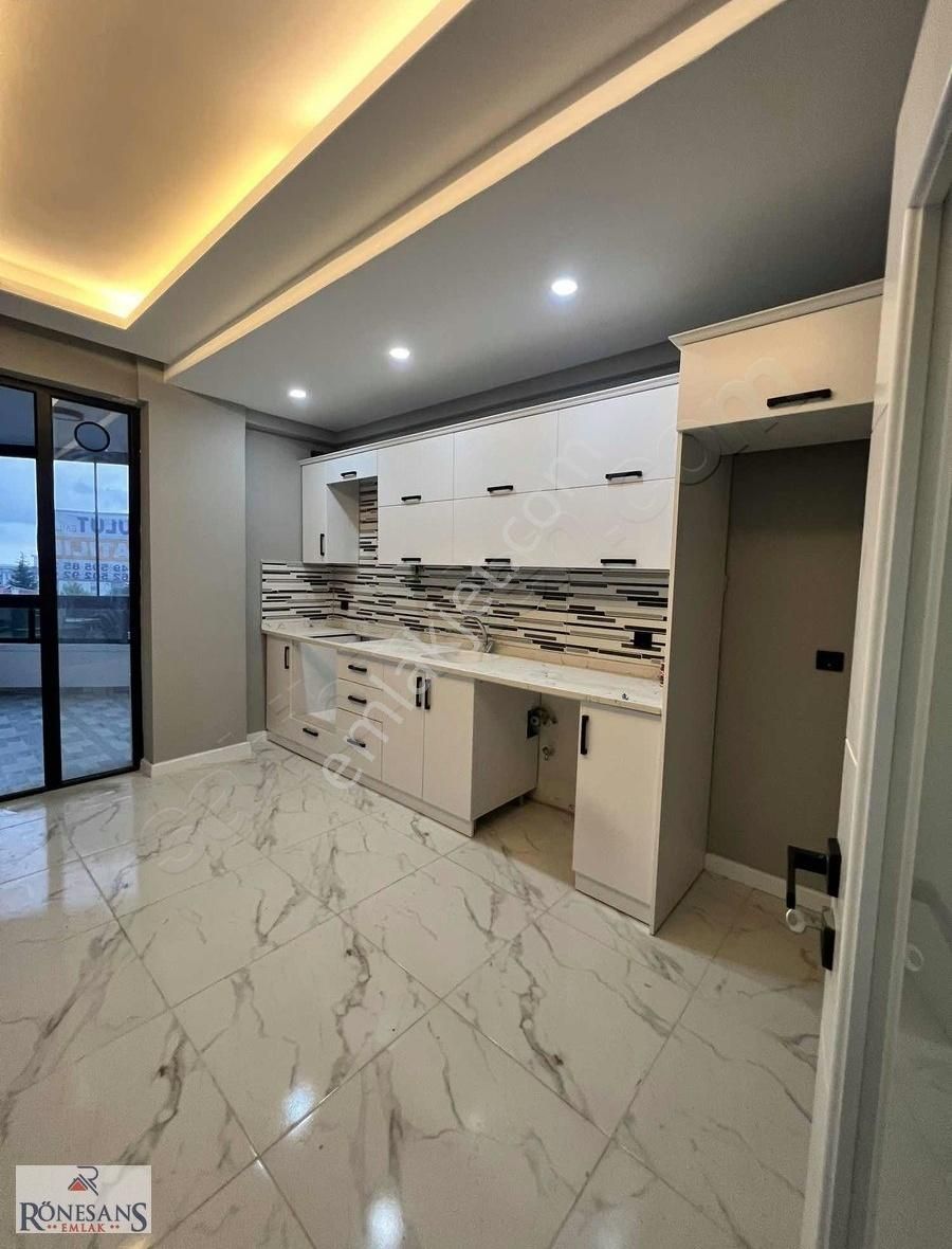 Rönesans Emlak'tan Ful Deniz Manzaralı 3+1 Daire - Görsel 3