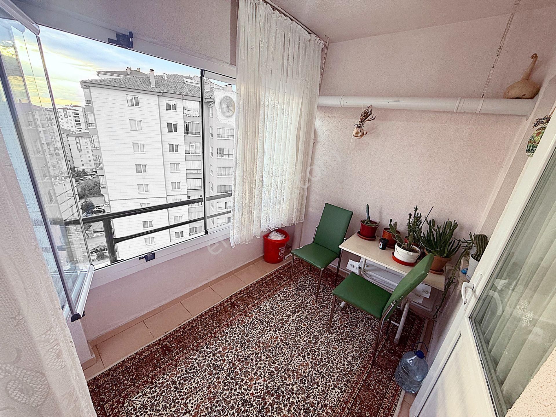 Barıştepede Manzaralı 12.kat Ful Yapılı Teras Balkonlu Geniş 3+1 - Görsel 7