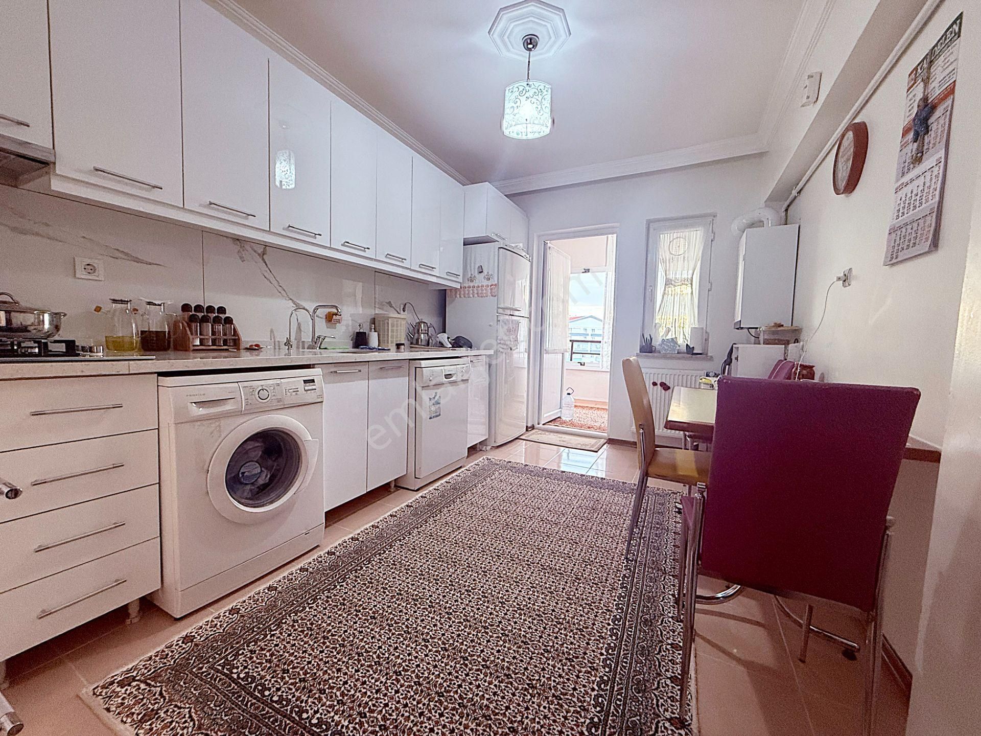 Barıştepede Manzaralı 12.kat Ful Yapılı Teras Balkonlu Geniş 3+1 - Görsel 3