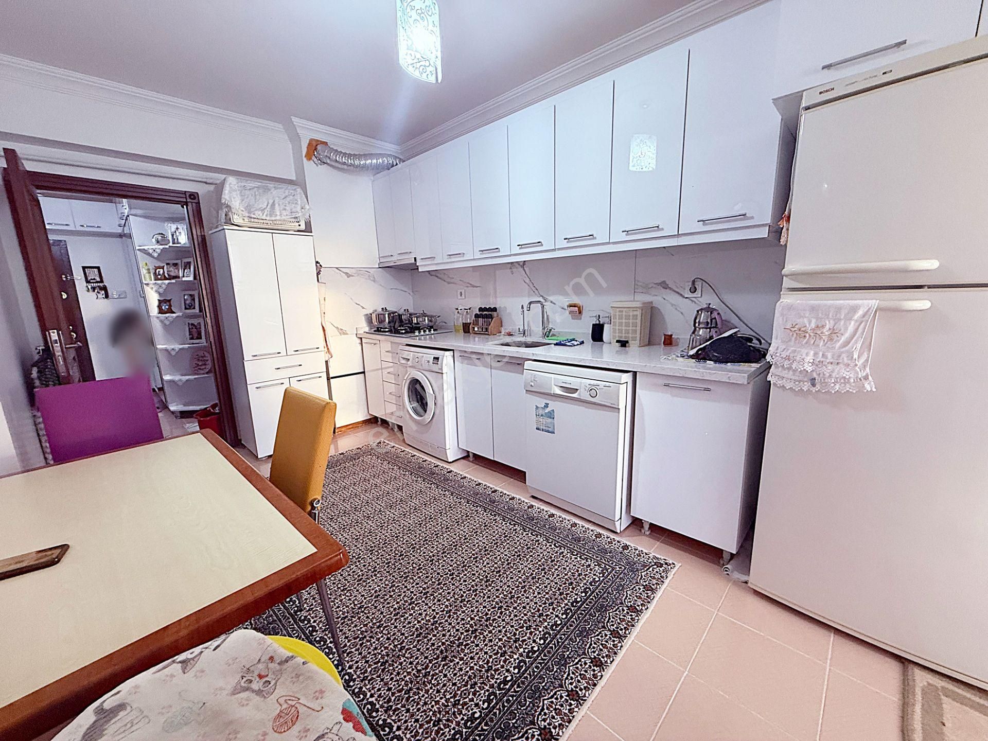 Barıştepede Manzaralı 12.kat Ful Yapılı Teras Balkonlu Geniş 3+1 - Görsel 2