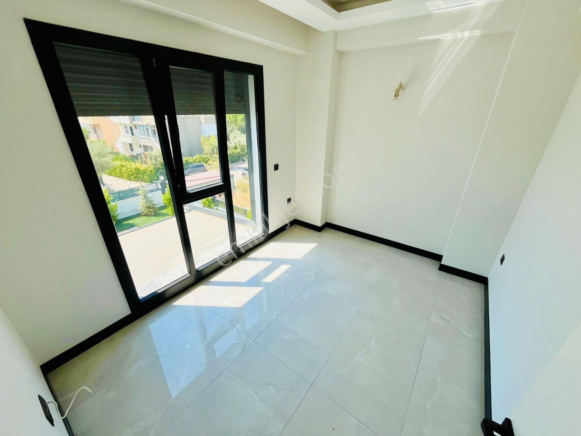 Yükselden Havuzlu Kapalı Otopark Ayrı Mutfak Kusursuz 5+1 Villa - Görsel 18