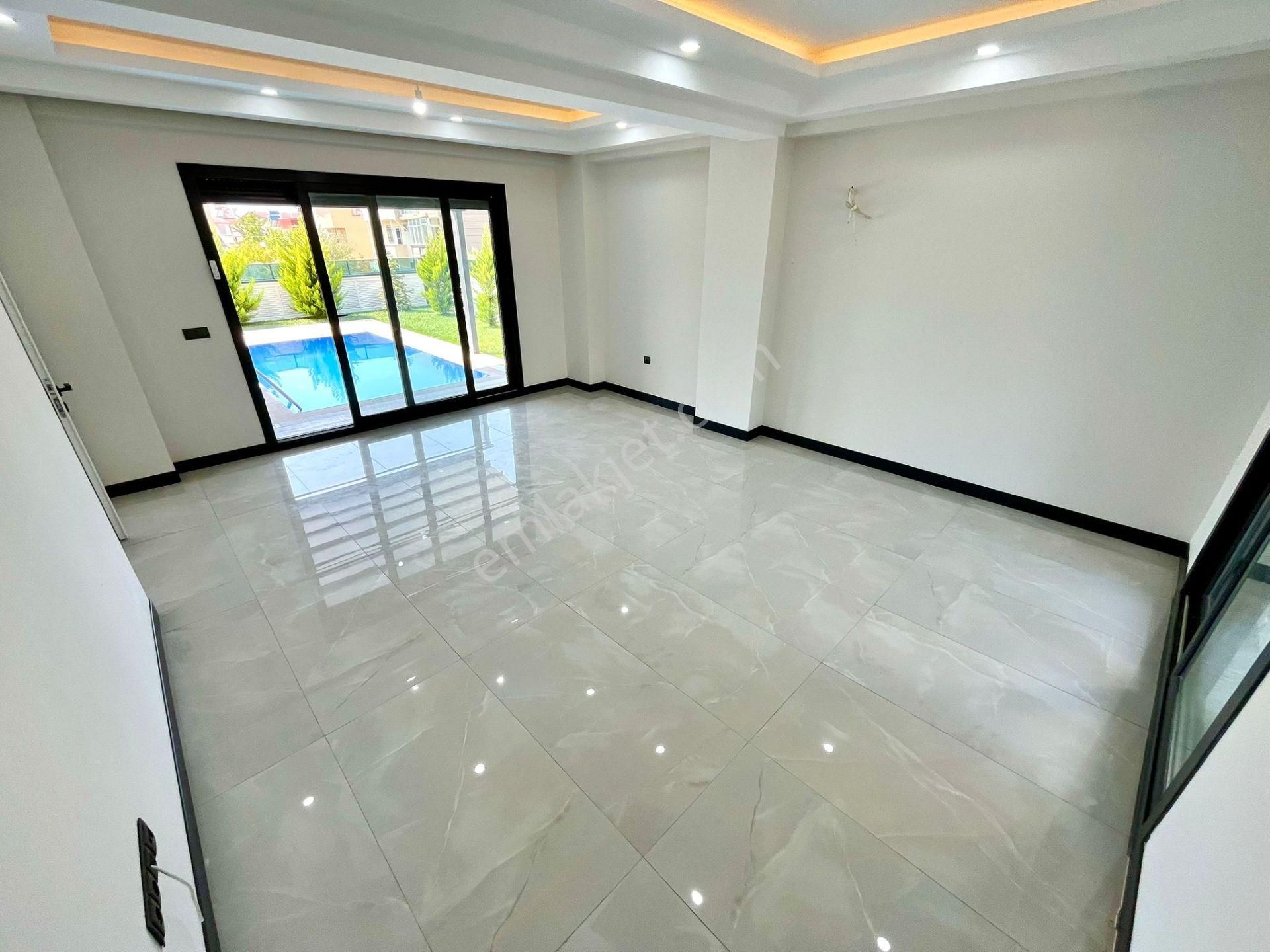 Yükselden Havuzlu Kapalı Otopark Ayrı Mutfak Kusursuz 5+1 Villa - Görsel 29