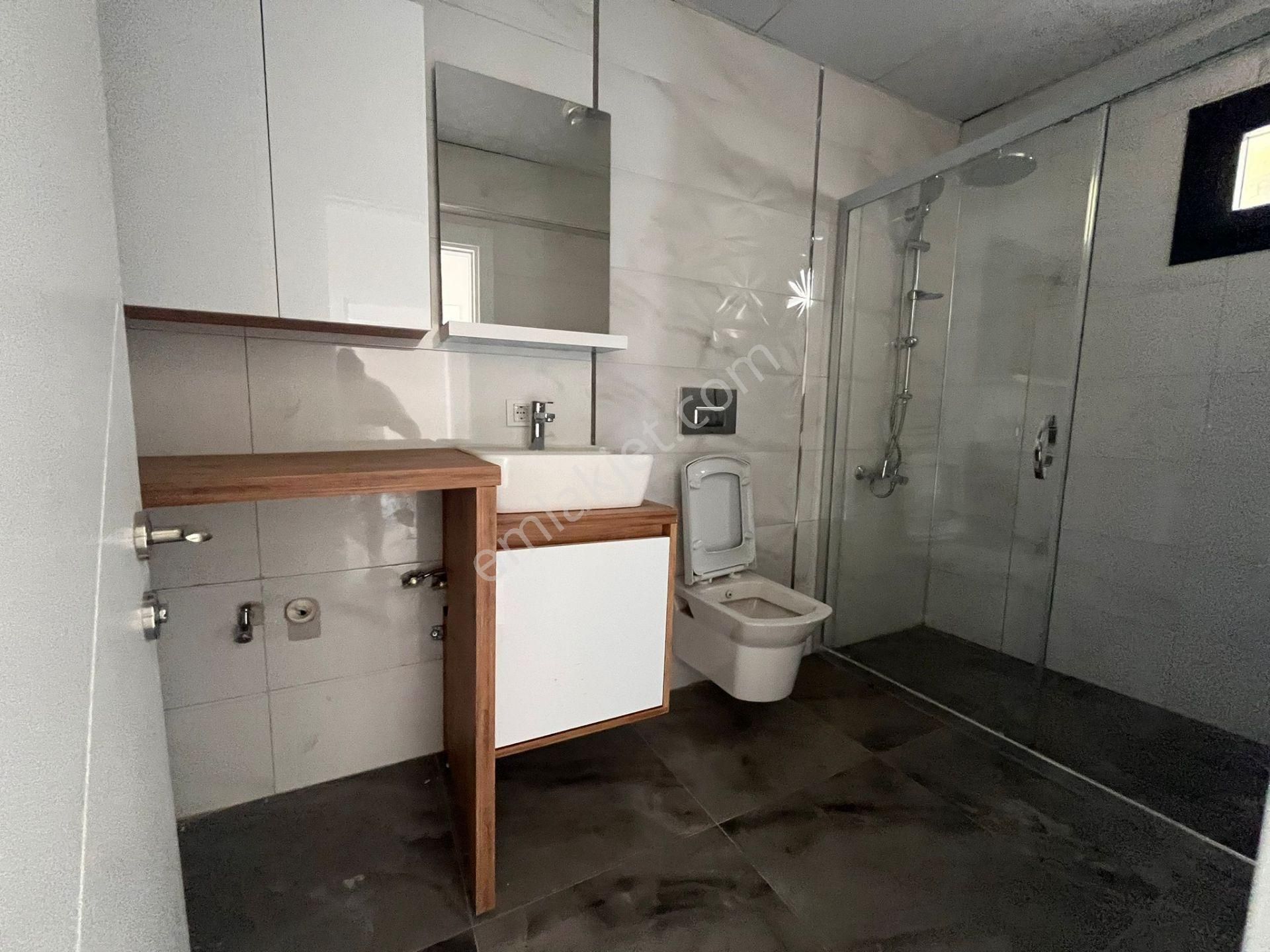 Seferihisar Cumhuriyette Geniş Bahçeli Sıfır 3+1 Villalar - Görsel 20