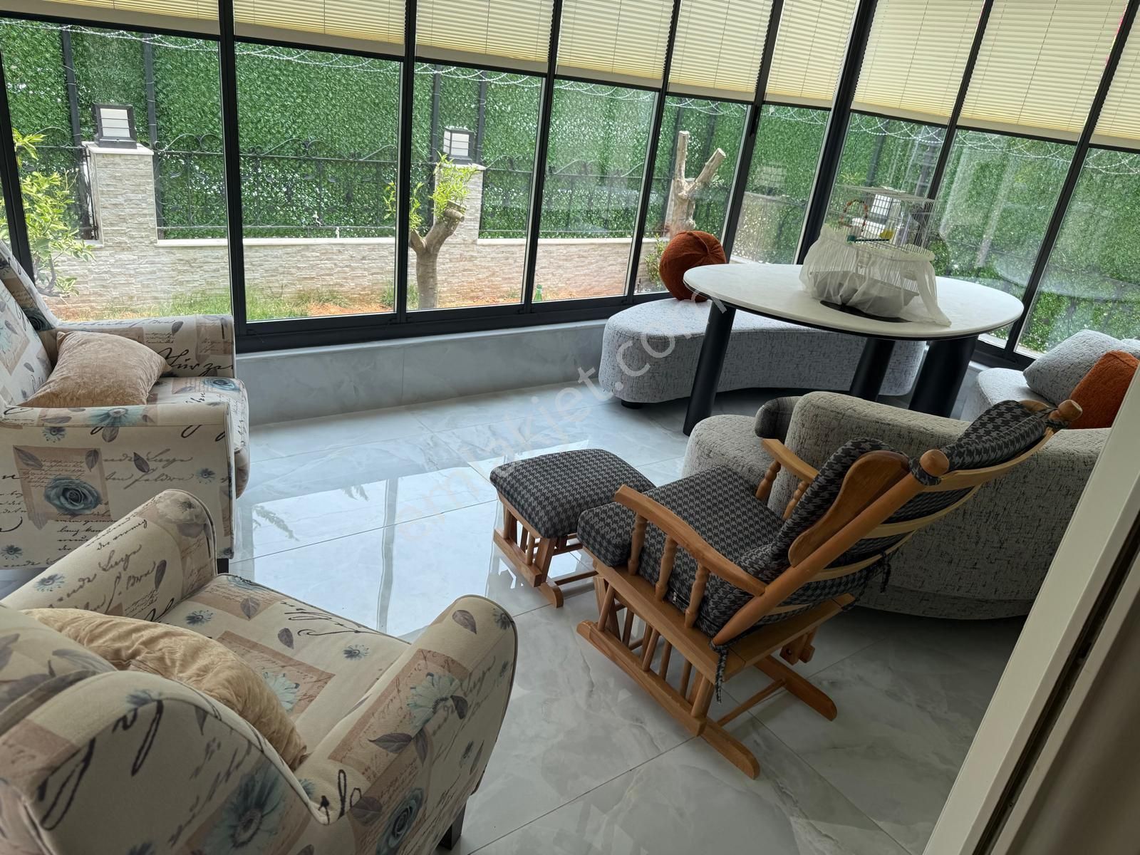 Tripleks 4+1 Kış Balkonlu Harika Lokasyonda Köşe Villa - Görsel 2