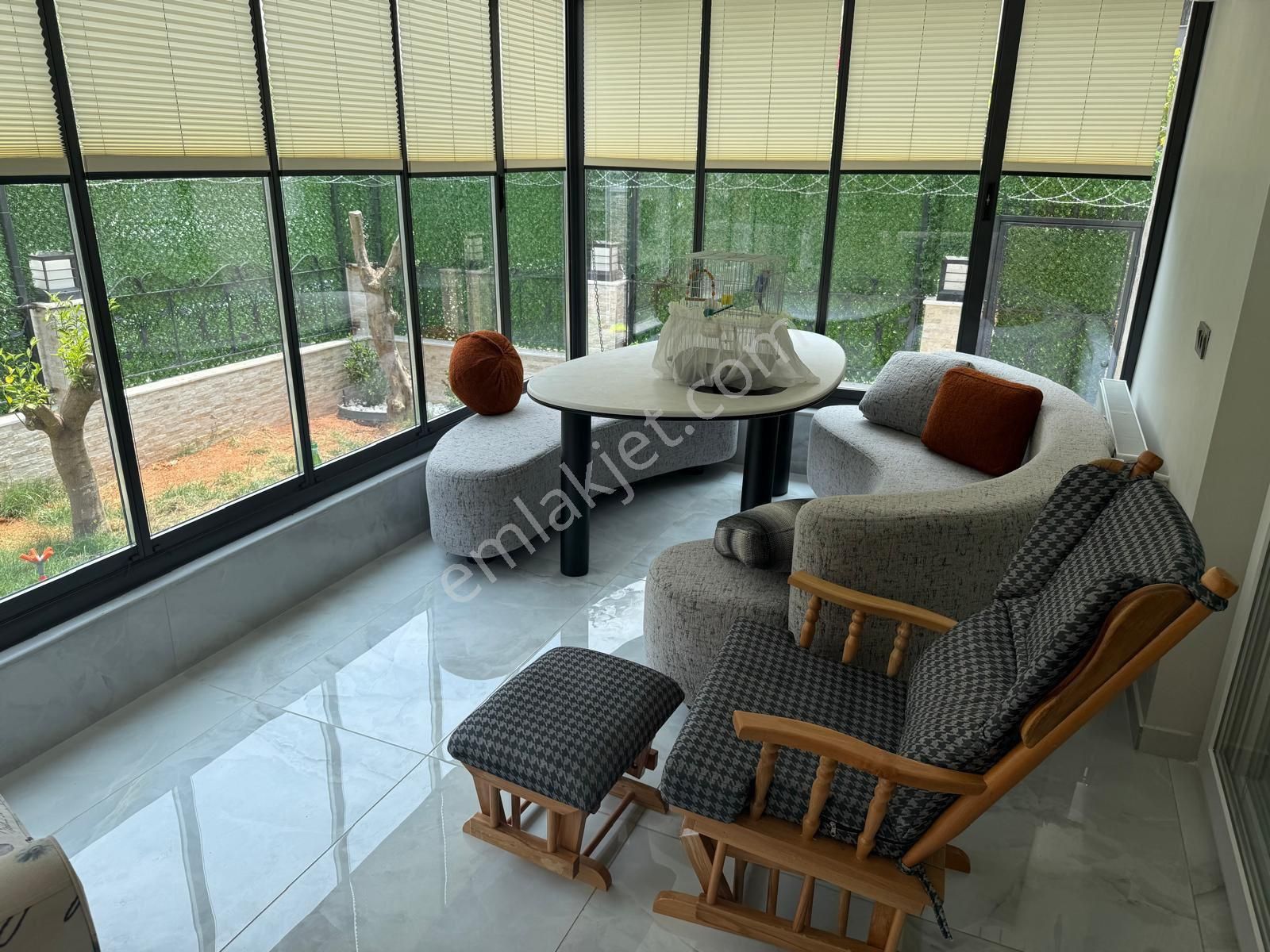 Tripleks 4+1 Kış Balkonlu Harika Lokasyonda Köşe Villa - Görsel 15