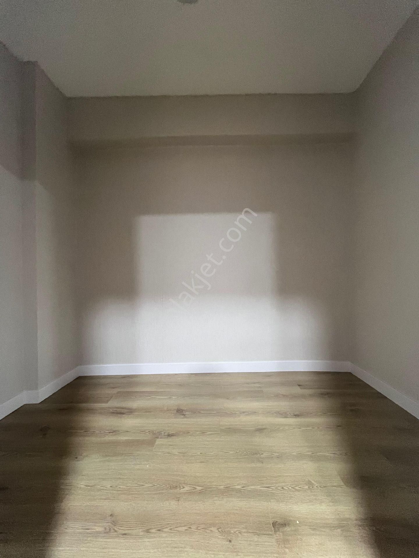 Karakeçili Cad. Üzeri Full Yapılı Katta 4+1 Dublex - Görsel 18