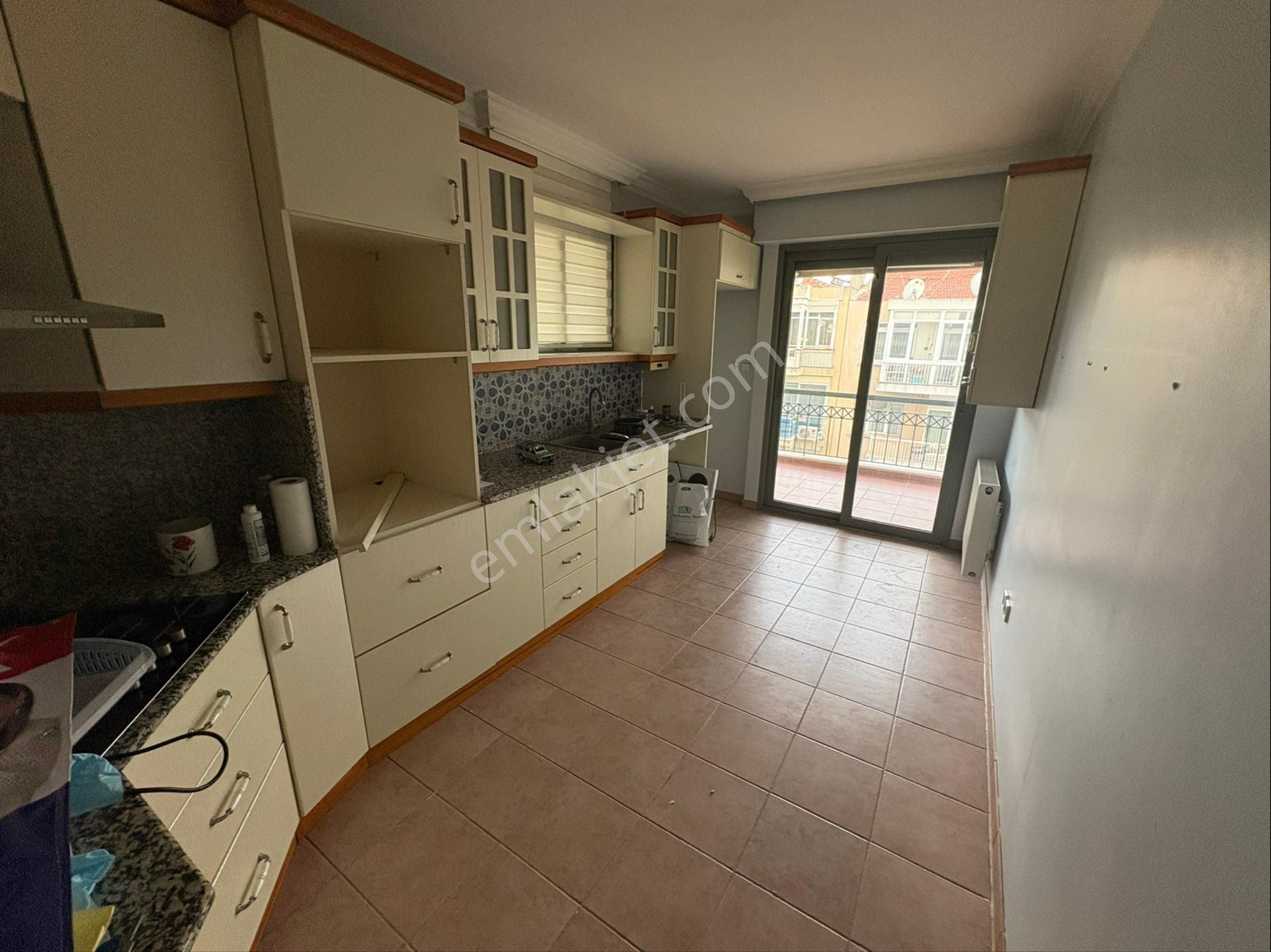 Karsiyaka Aksoy Ebeveyn Banyolu 4+1 Satılık Daire - Görsel 13