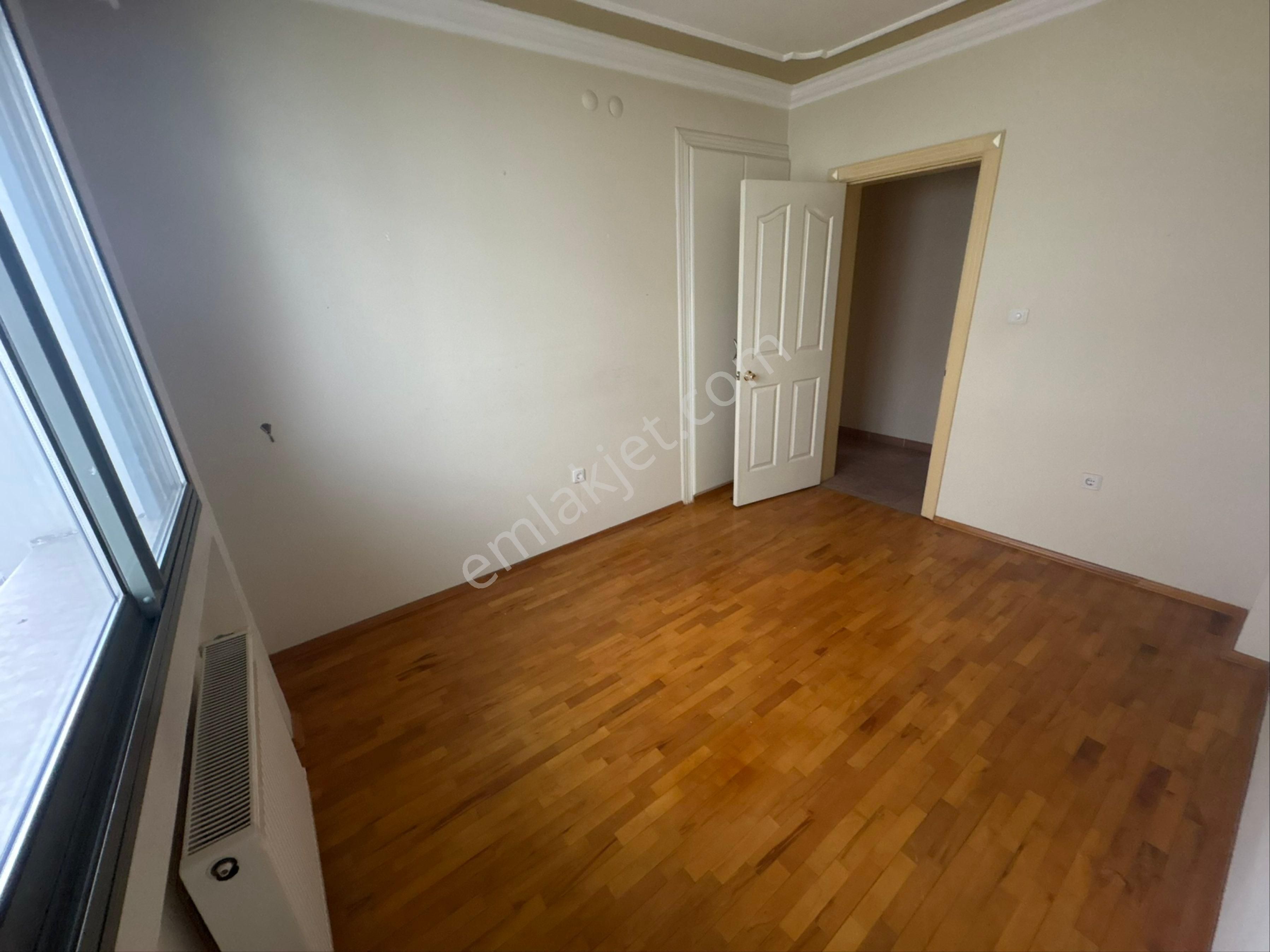 Karsiyaka Aksoy Ebeveyn Banyolu 4+1 Satılık Daire - Görsel 2