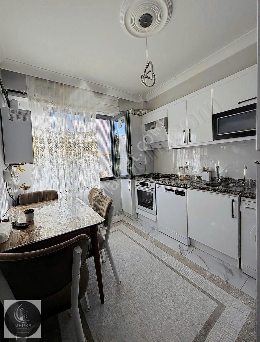 Sultanbeyli Mimarsinan'da 116 M2 3+1 Daire Satılıktır