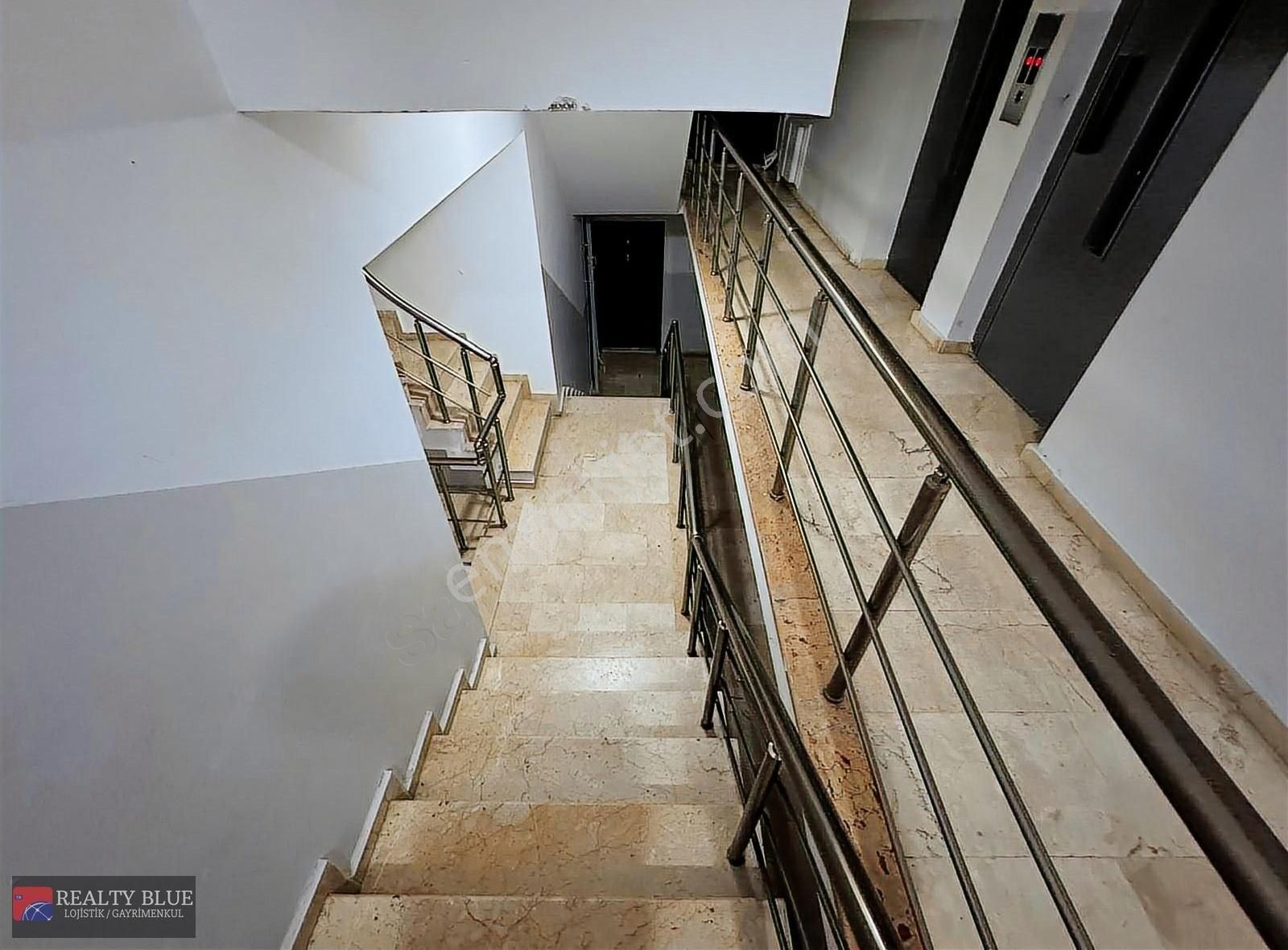 Ümraniye'de Site İçi Metro Yanında 2+1 Arakat 97 M2 Net Daire.. - Görsel 12