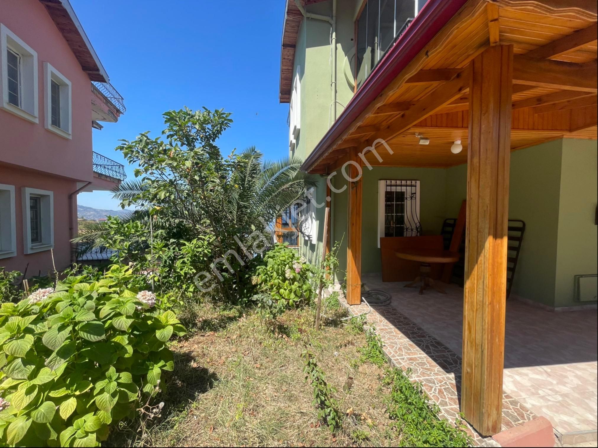 Yıldızlı'da Kiralık 4+1 Deniz Manzaralı Tripleks Villa - Görsel 5