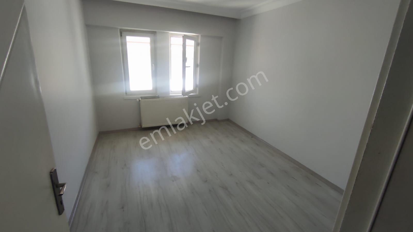 Acil*fiyat Düştü* Ufuktepe Osmangazi Cadde Si Üzerin De Çarşı Pazar İçi 3+1 Daire* - Görsel 21