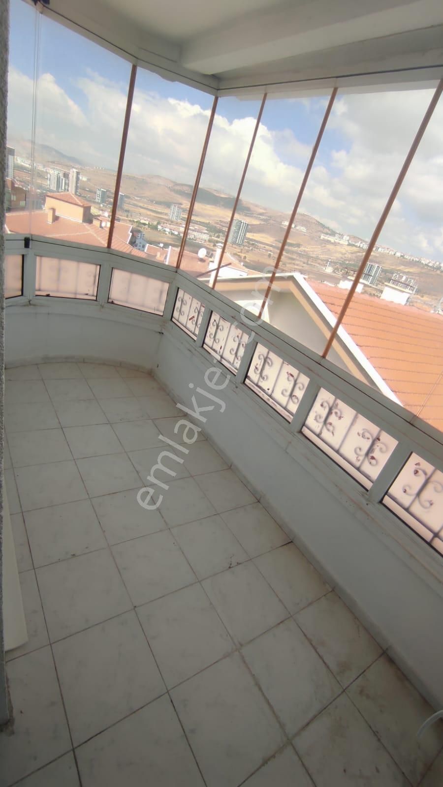 Acil*fiyat Düştü* Ufuktepe Osmangazi Cadde Si Üzerin De Çarşı Pazar İçi 3+1 Daire* - Görsel 5