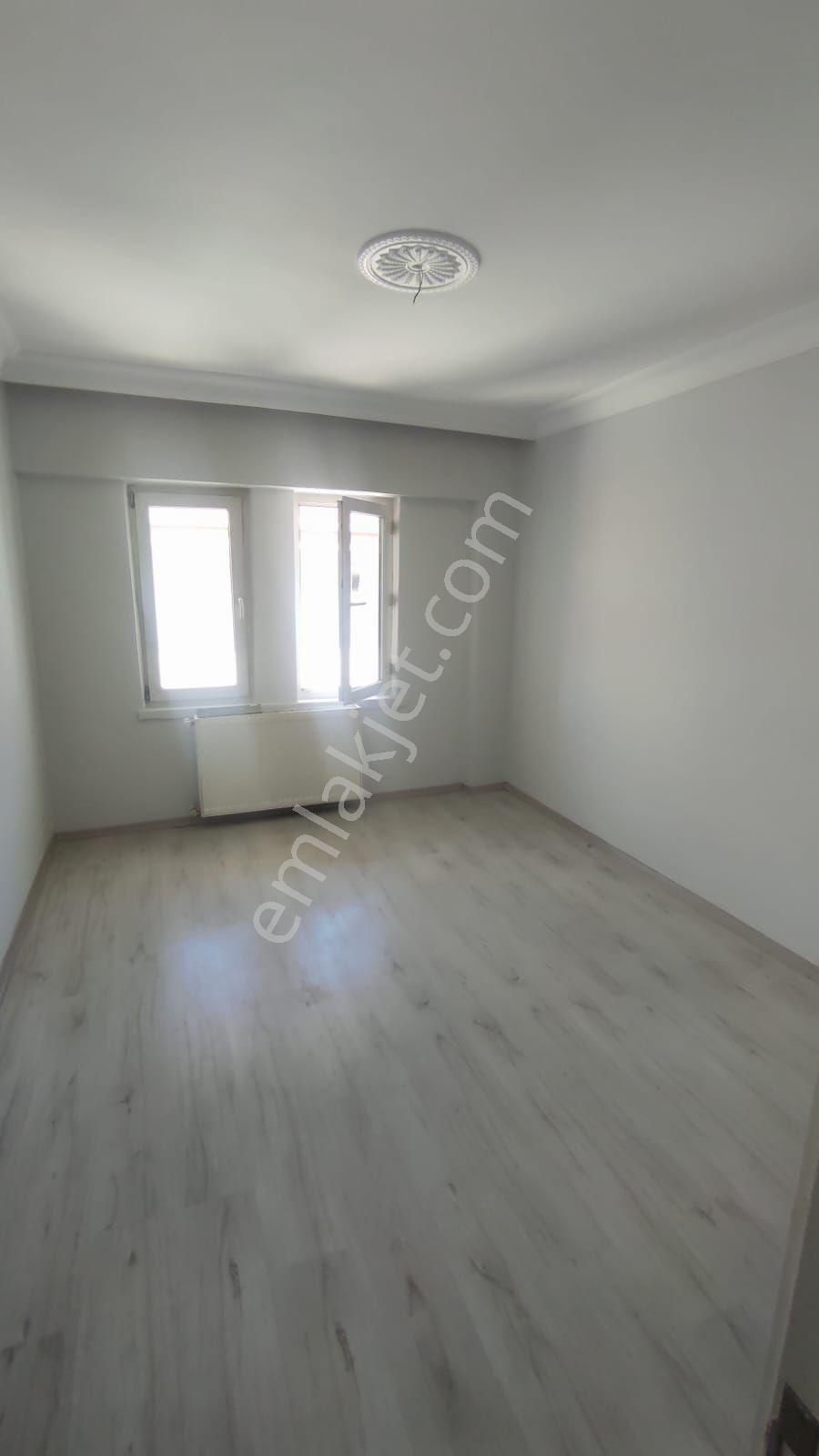 Acil*fiyat Düştü* Ufuktepe Osmangazi Cadde Si Üzerin De Çarşı Pazar İçi 3+1 Daire* - Görsel 26