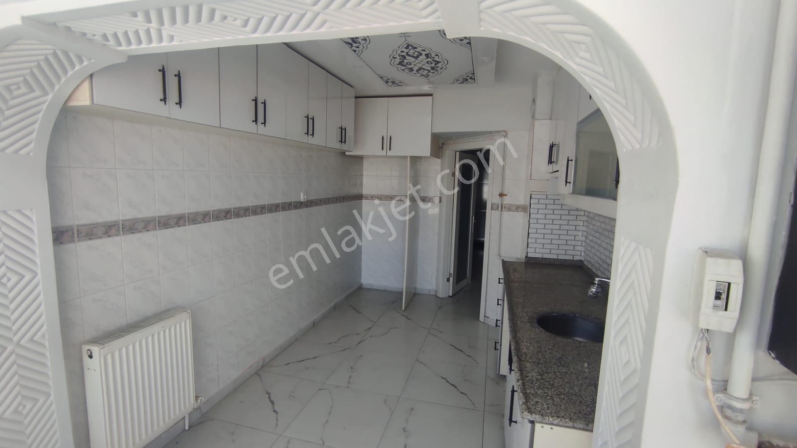 Acil*fiyat Düştü* Ufuktepe Osmangazi Cadde Si Üzerin De Çarşı Pazar İçi 3+1 Daire* - Görsel 16