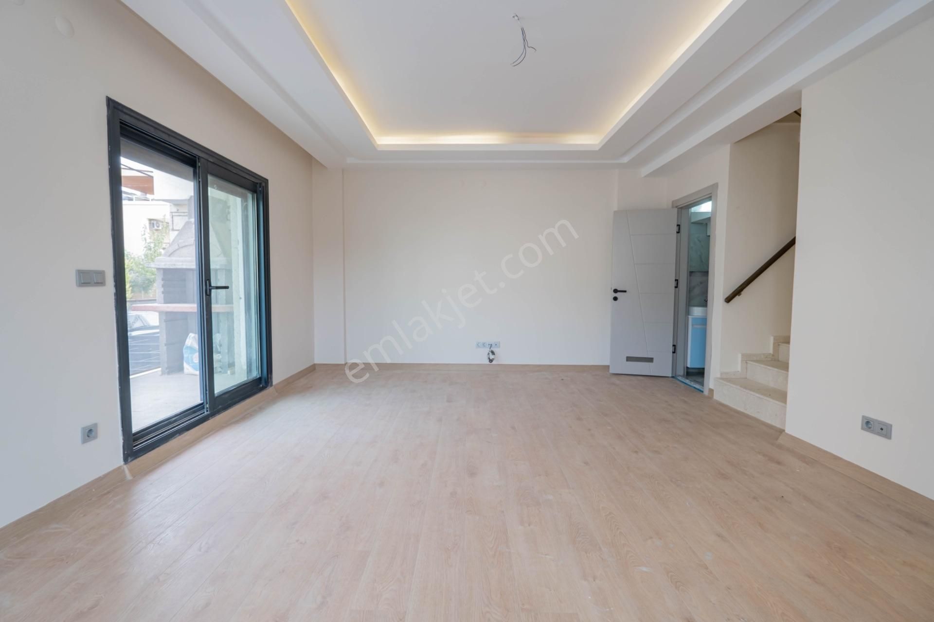 Urla Çamlıçay'da Yerden Isıtmalı Müstakil Bahçeli 3+1 Villa - Görsel 9