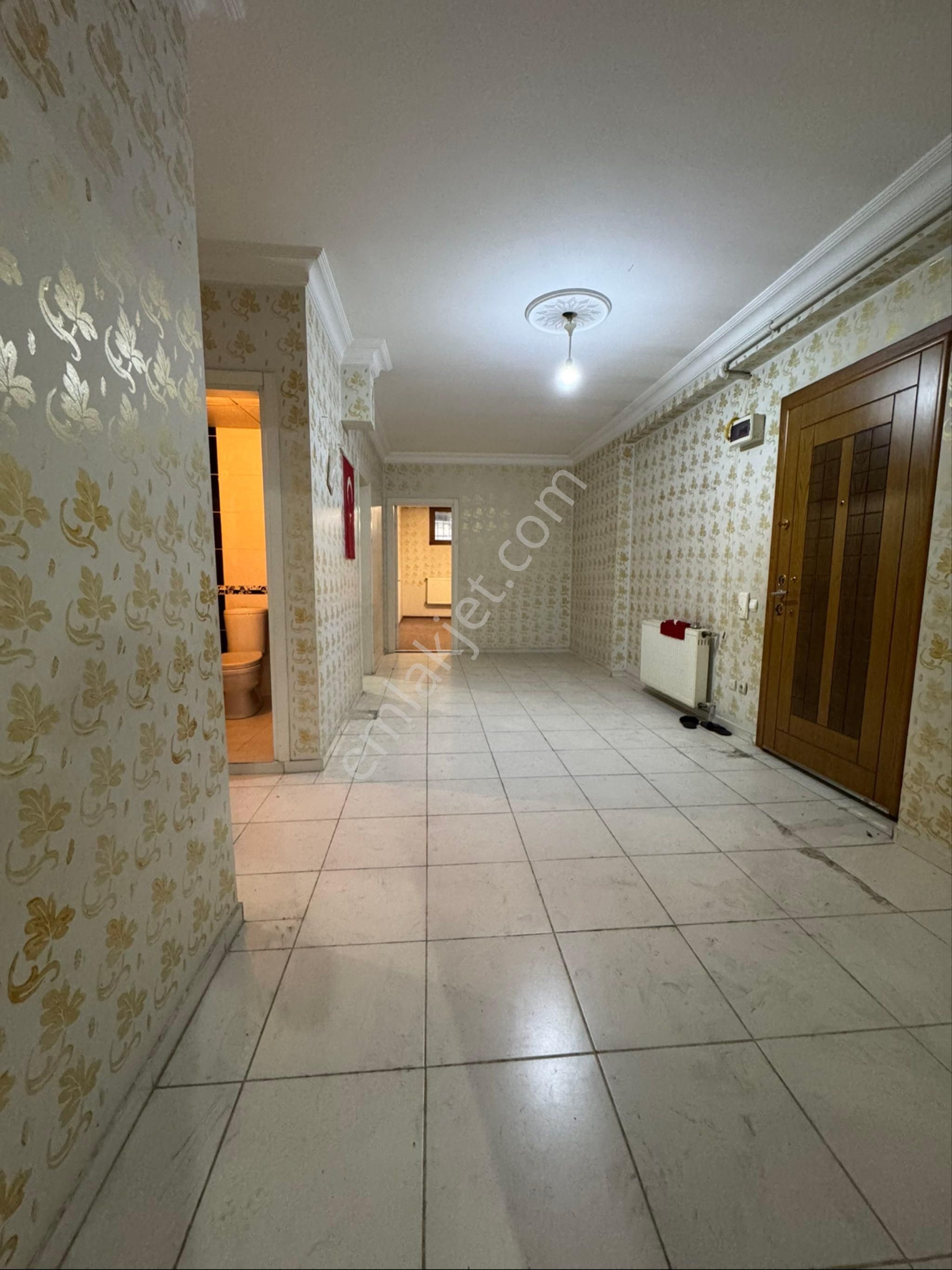 Doğan Araslı Caddesinin Dibinde Satılık 140 M² Bahçe Katı Daire - Görsel 3