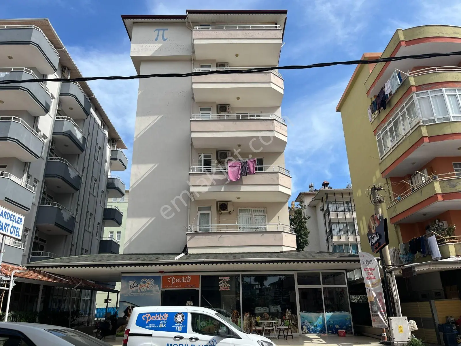 Alanya Konakli Mah. Merkezde Satılık Denize 150 Merte 1+1 Daire