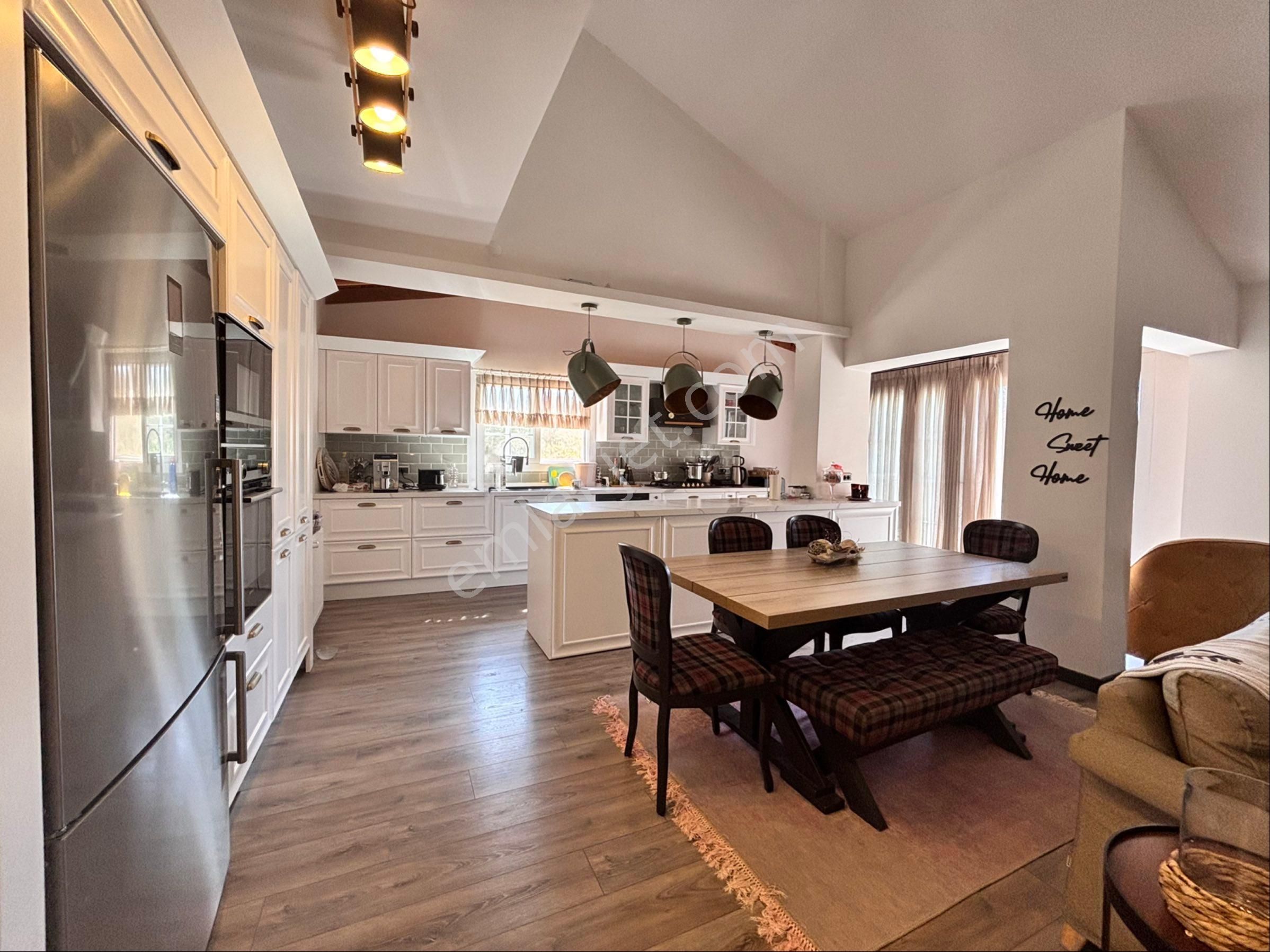 Bademler Hekimköy Sitesi İçerisinde 3+1 Ful Eşyalı Kiralık Havuzlu Villa - Görsel 12