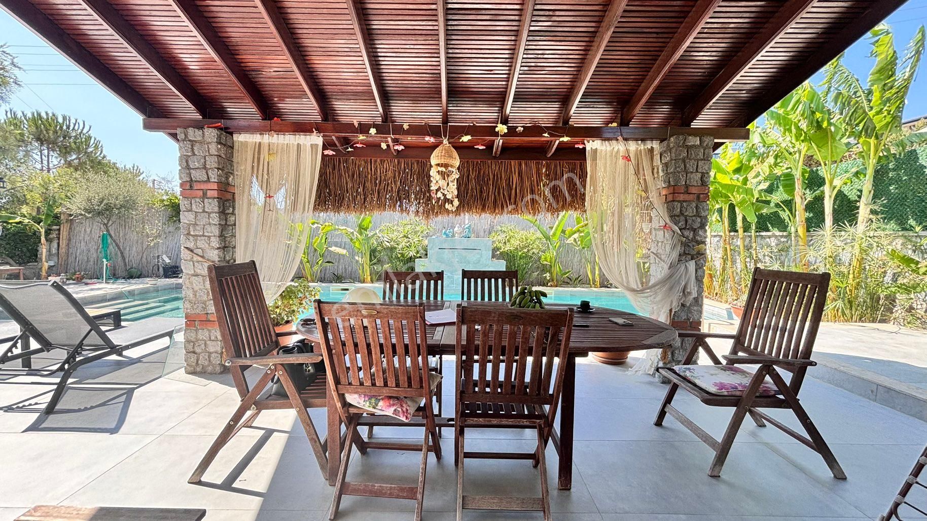 Bademler Hekimköy Sitesi İçerisinde 3+1 Ful Eşyalı Kiralık Havuzlu Villa - Görsel 23