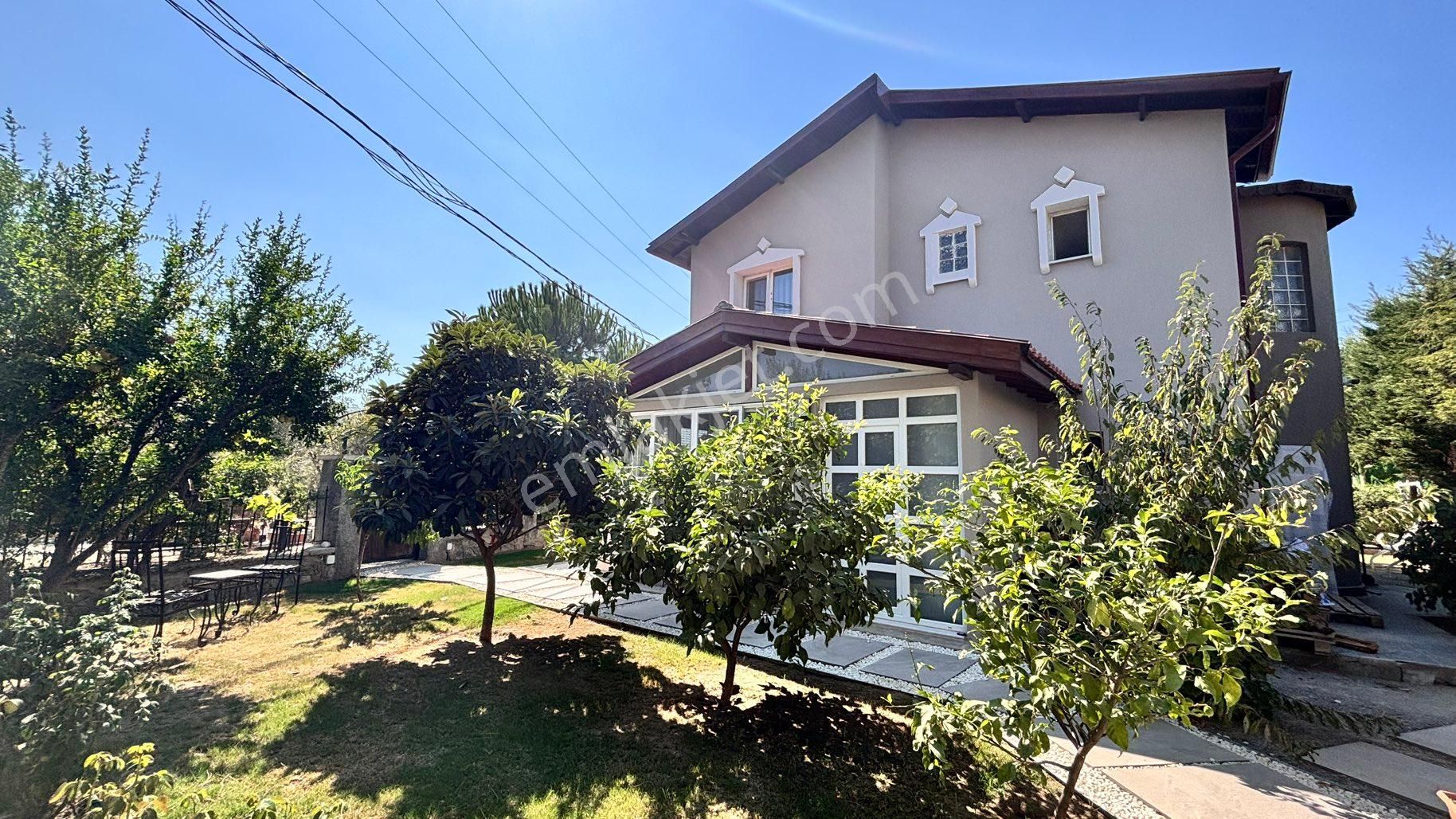 Bademler Hekimköy Sitesi İçerisinde 3+1 Ful Eşyalı Kiralık Havuzlu Villa - Görsel 2