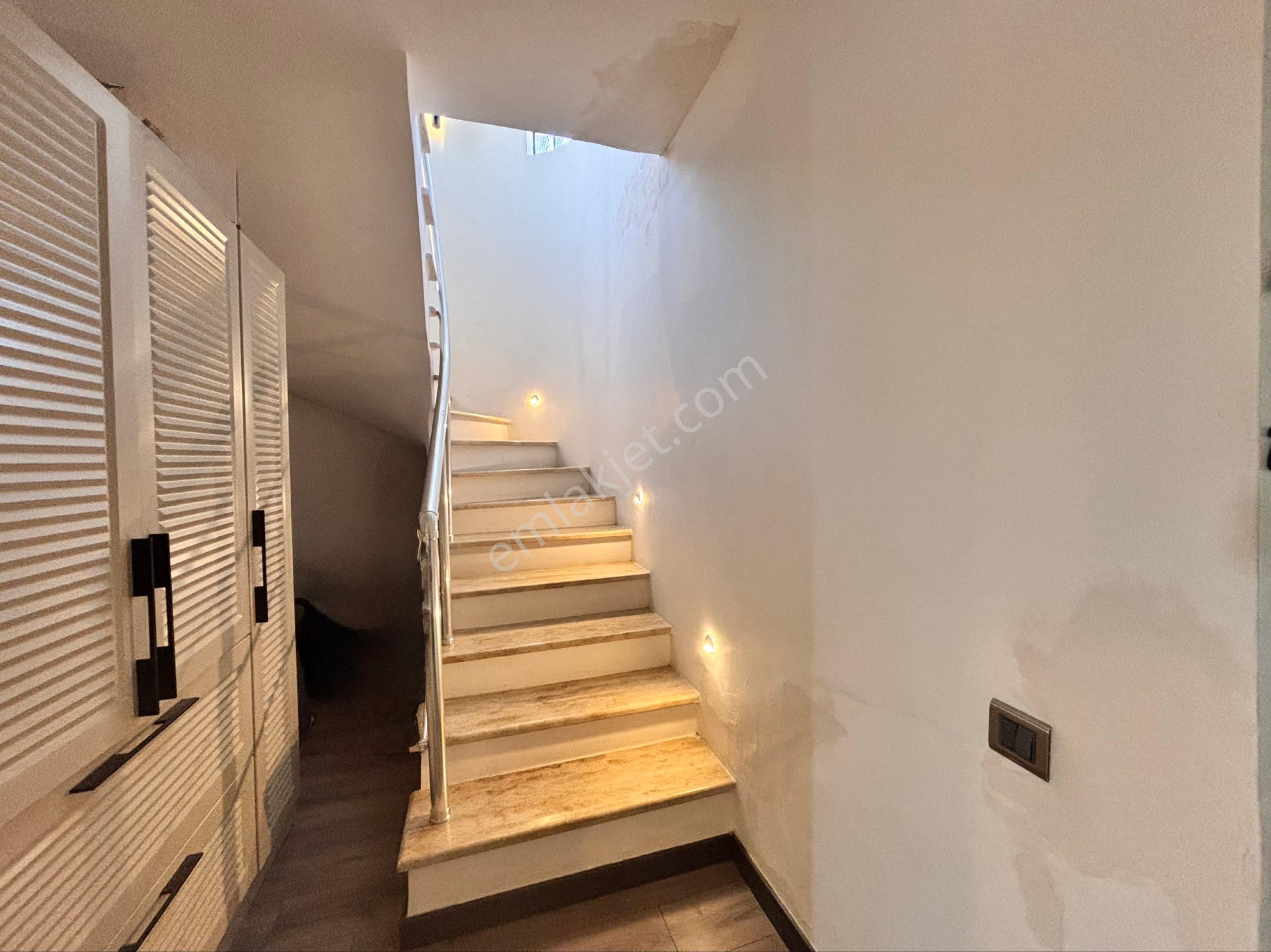 Bademler Hekimköy Sitesi İçerisinde 3+1 Ful Eşyalı Kiralık Havuzlu Villa - Görsel 24