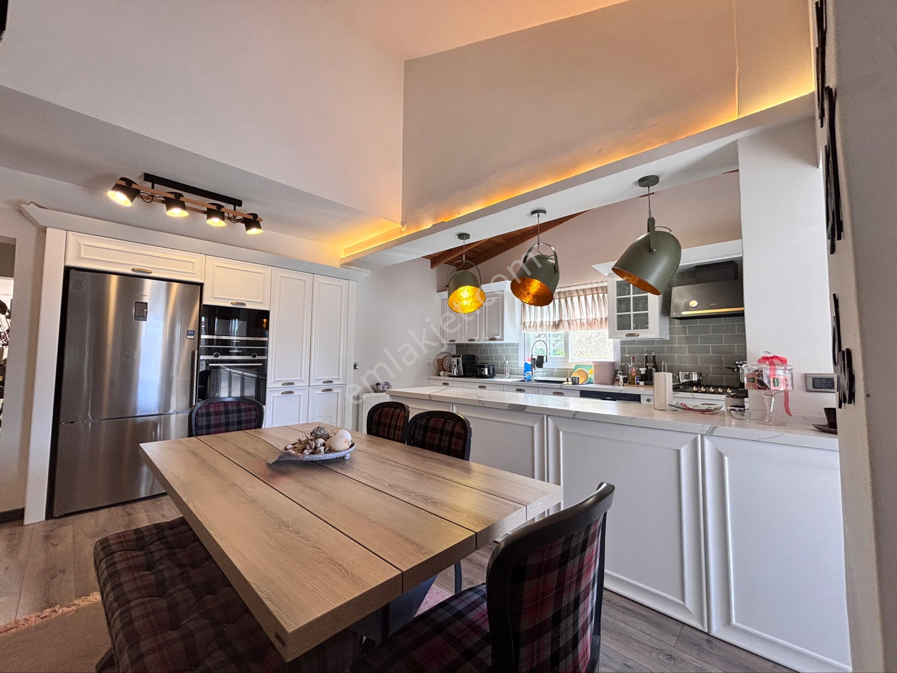 Bademler Hekimköy Sitesi İçerisinde 3+1 Ful Eşyalı Kiralık Havuzlu Villa - Görsel 13