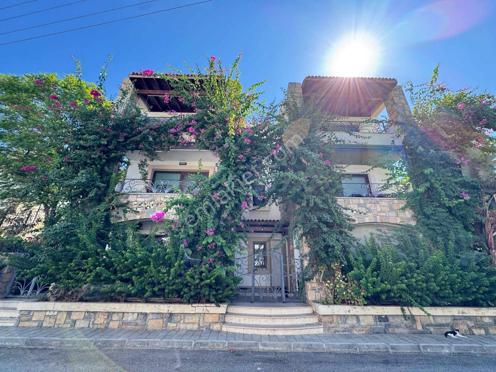 Agr Group'tan Kumbahçe Deniz Ve Kale Manzaralı Satılık 2+1 Daire - Görsel 2