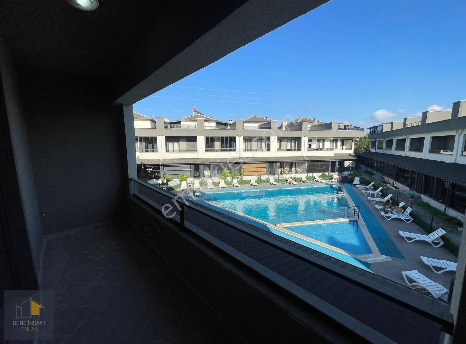 Karasu'da Lüks Havuzlu Site İçerisinde 2+1 Triplex Villa (sıfır) - Görsel 29