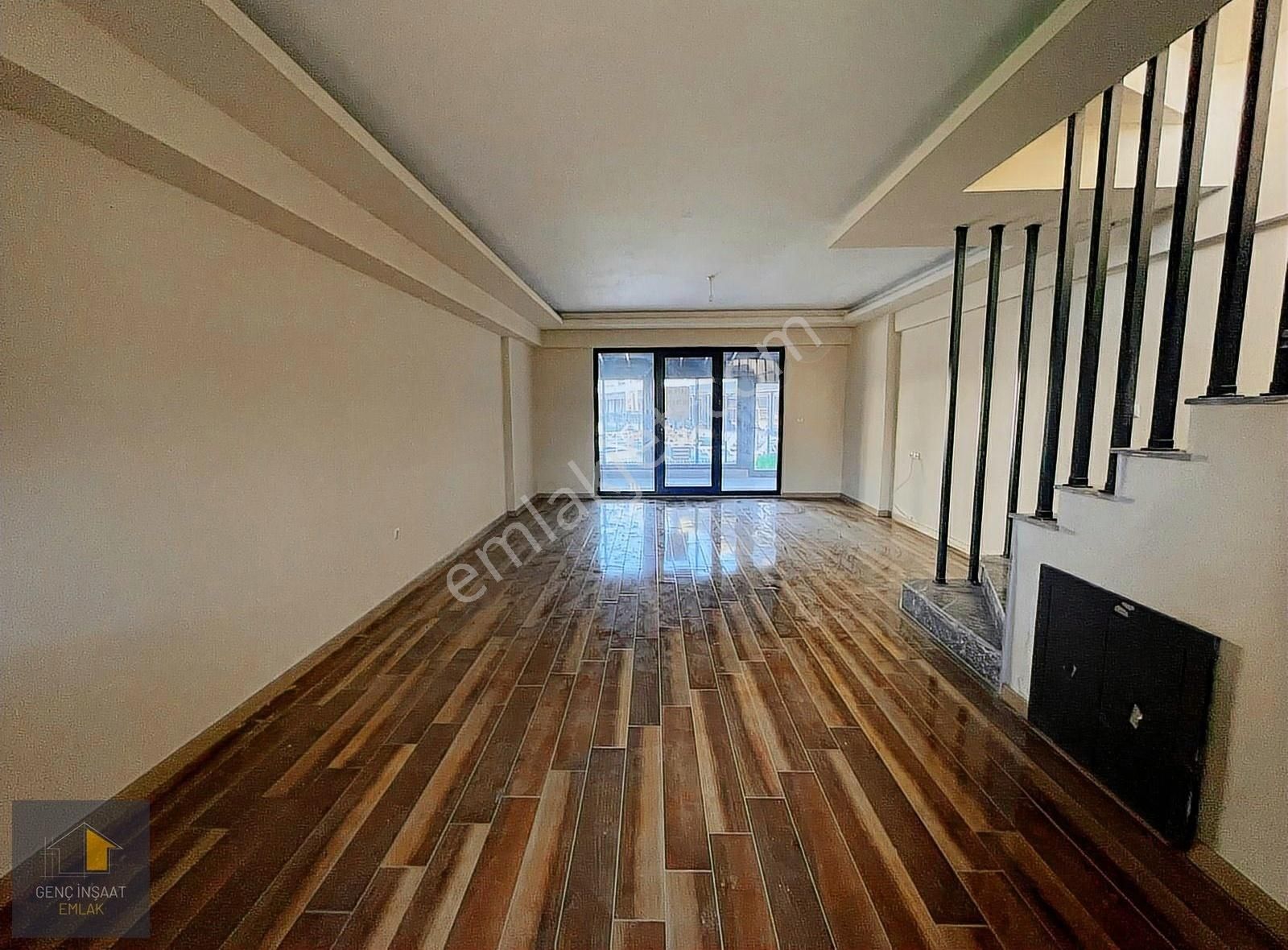 Karasu'da Lüks Havuzlu Site İçerisinde 2+1 Triplex Villa (sıfır) - Görsel 32