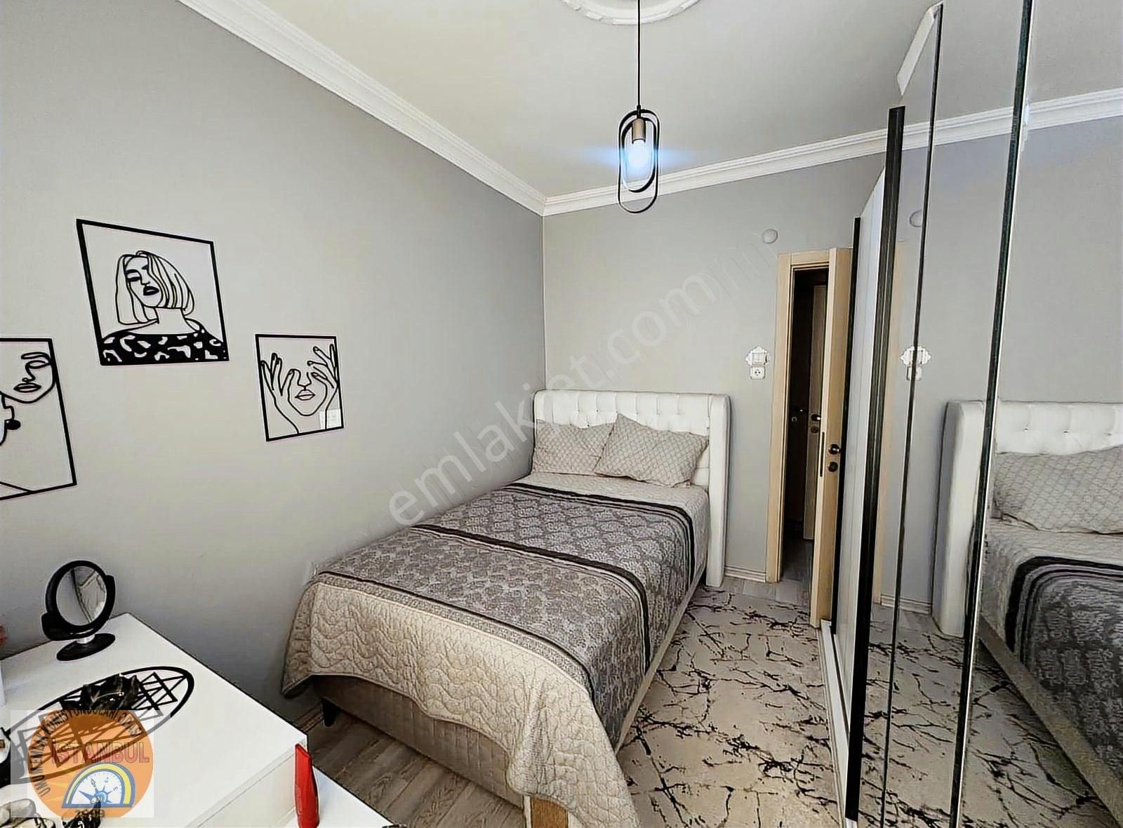 Bakırköy Sahile Yakın Ara Kat 1+1 Satılık Daire - Görsel 3