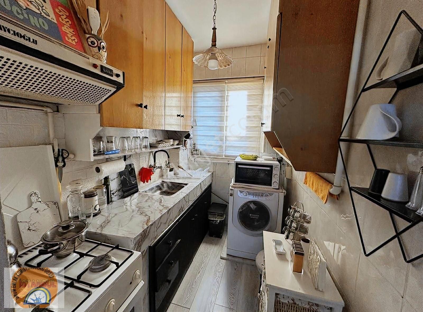 Bakırköy Sahile Yakın Ara Kat 1+1 Satılık Daire - Görsel 5