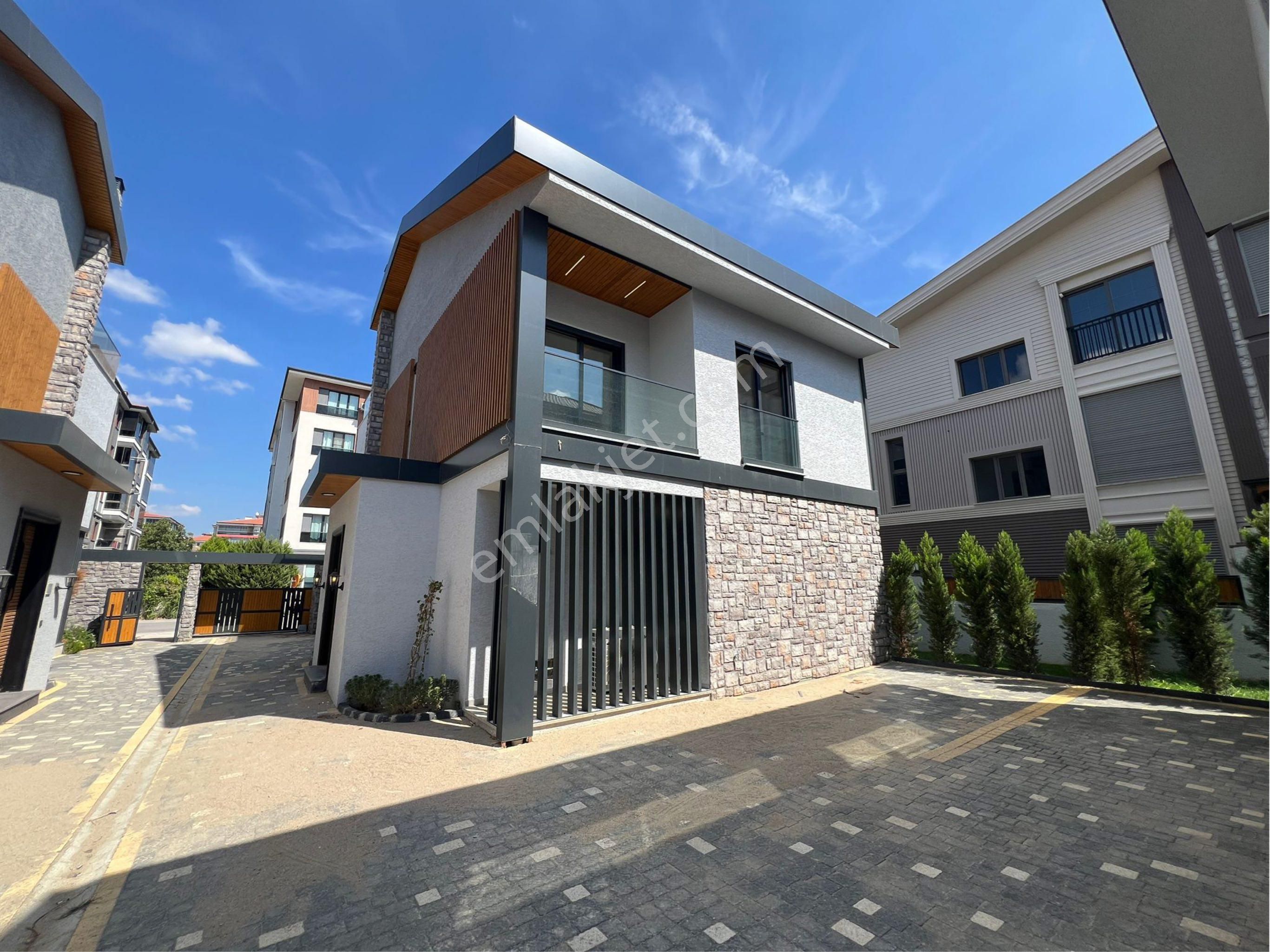 🩷cemre Emlaktan Muhteşem Mimari Ve Lüks Yaşam Alanı 4+2 Villa🩷 - Görsel 12