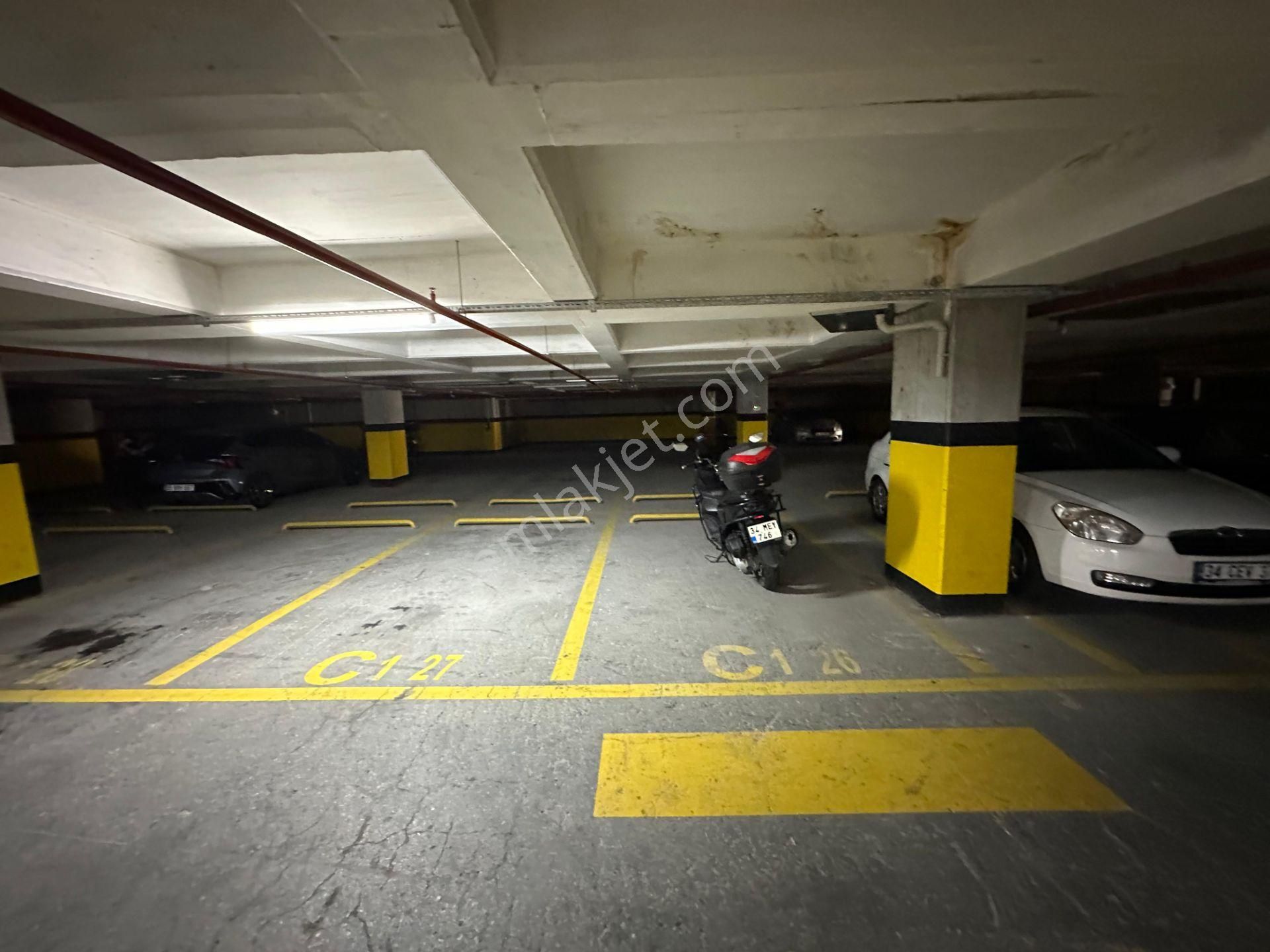 Pegaas'tan Gölkent Evlerinde Kiralık 4+1 Ara Kat Lüx Daire - Görsel 31