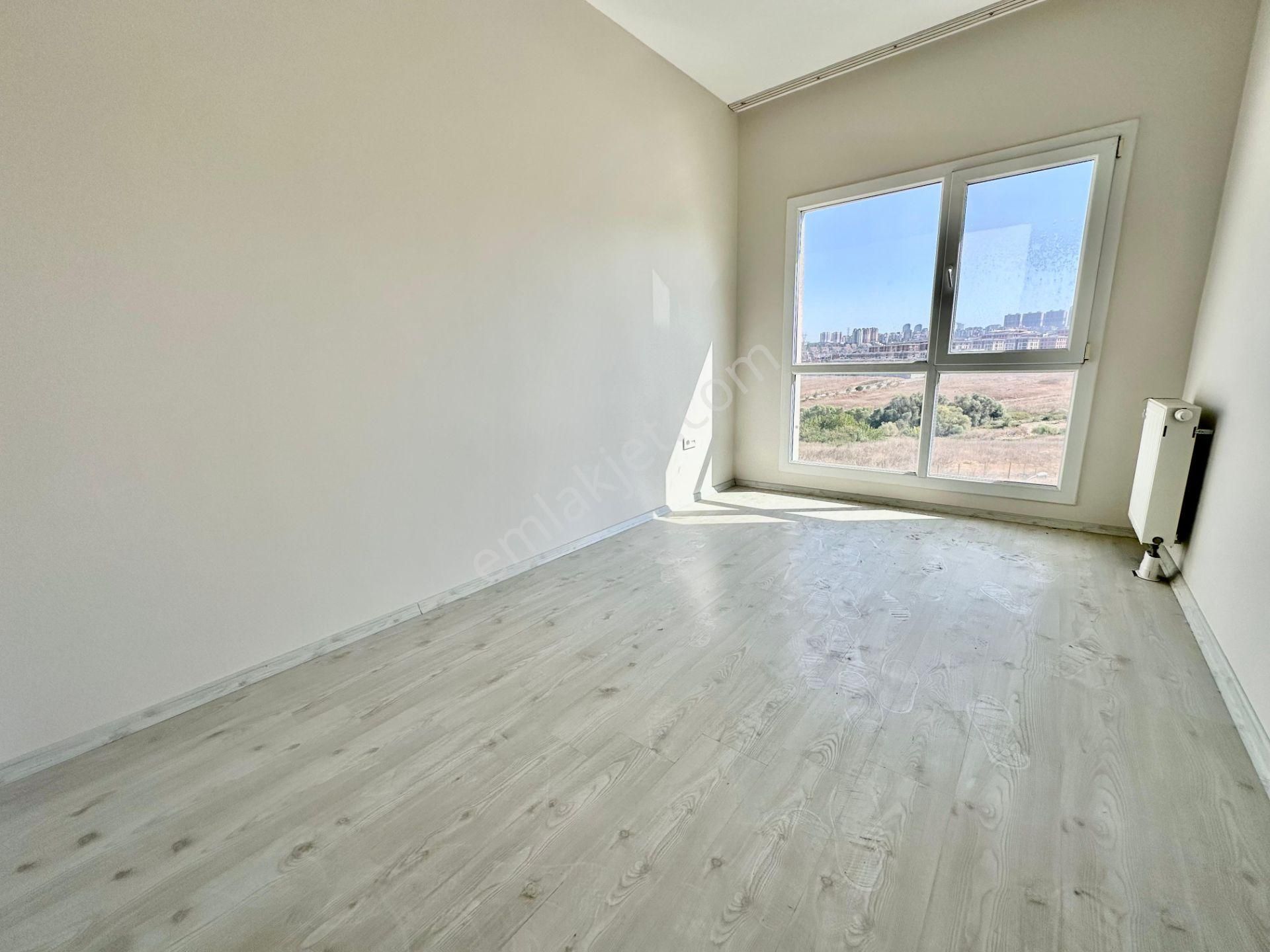 Pegaas'tan Gölkent Evlerinde Kiralık 4+1 Ara Kat Lüx Daire - Görsel 19