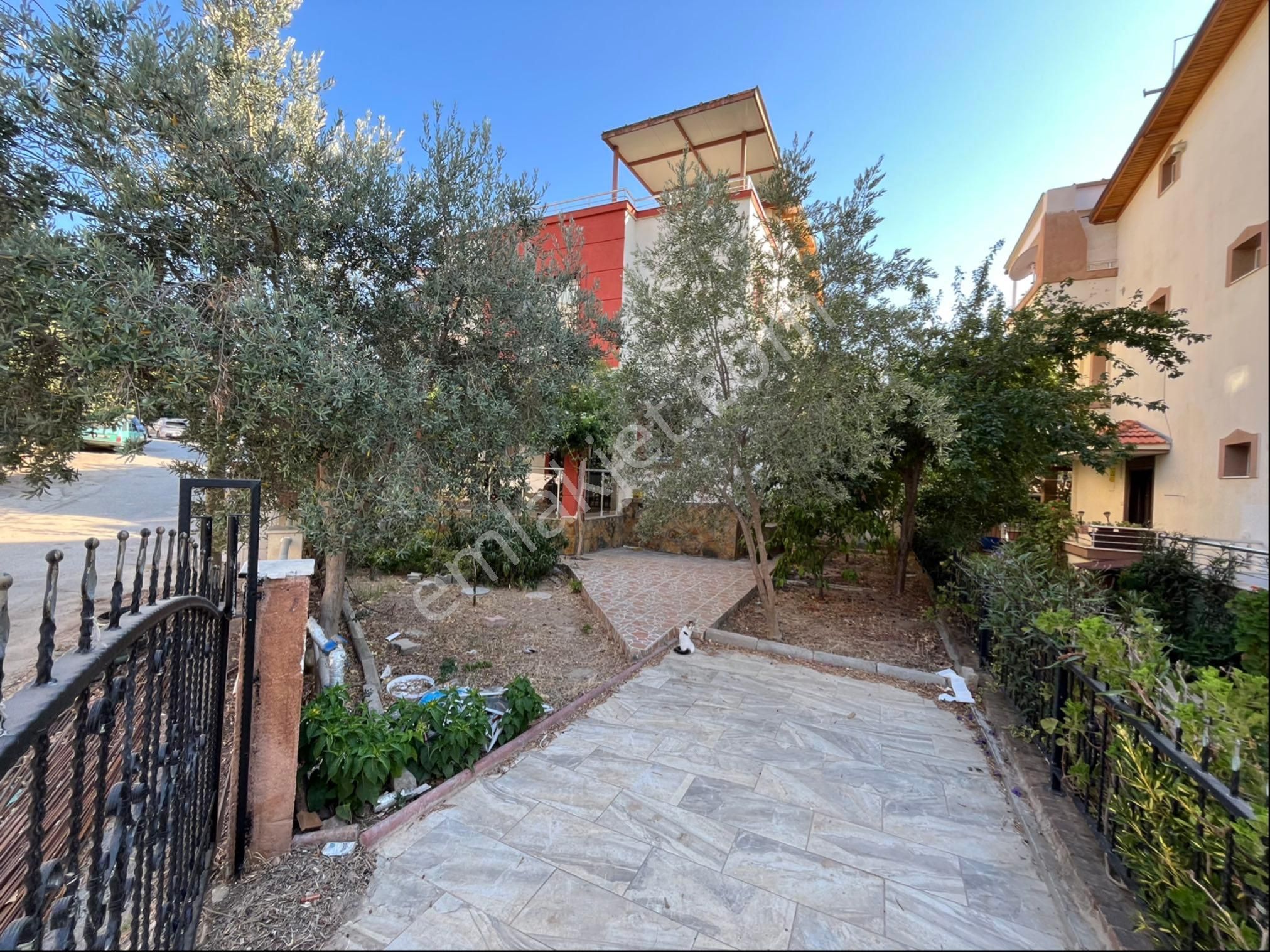 Özdere Deniz Tarafında Müstakil Otoparklı Villa