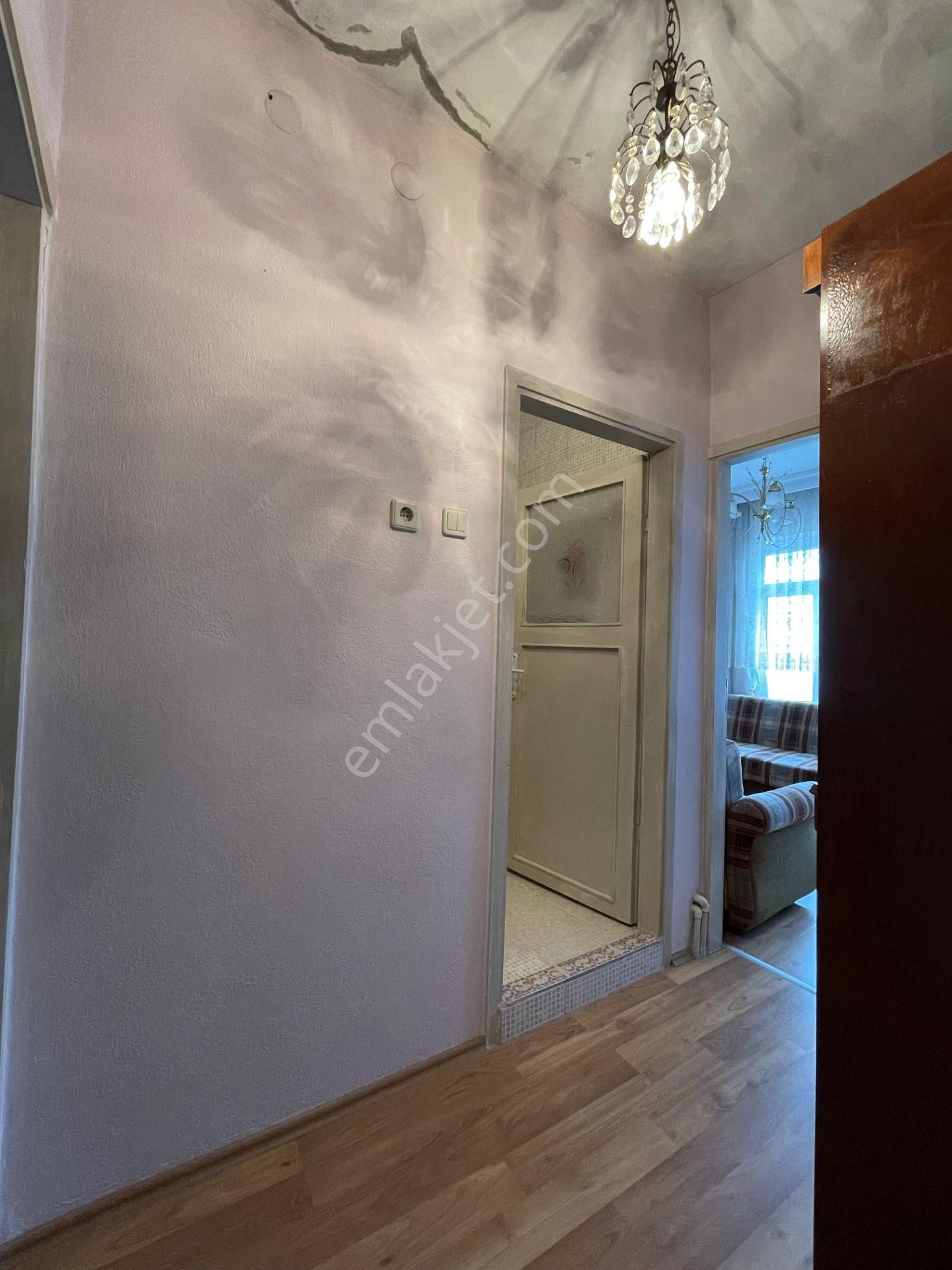 Se&as'tan Şehrin Merkezinde Deniz Manzaralı Asansörlü 2+1 Daire! - Görsel 15