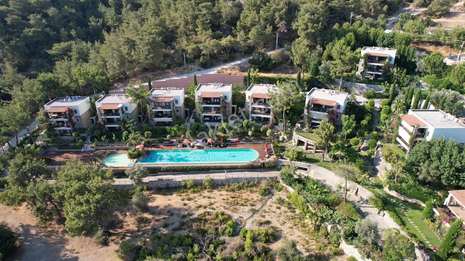 Agr Group'tan Bodrum Merkez Satılık 2+1 Bahçe Katı Daire