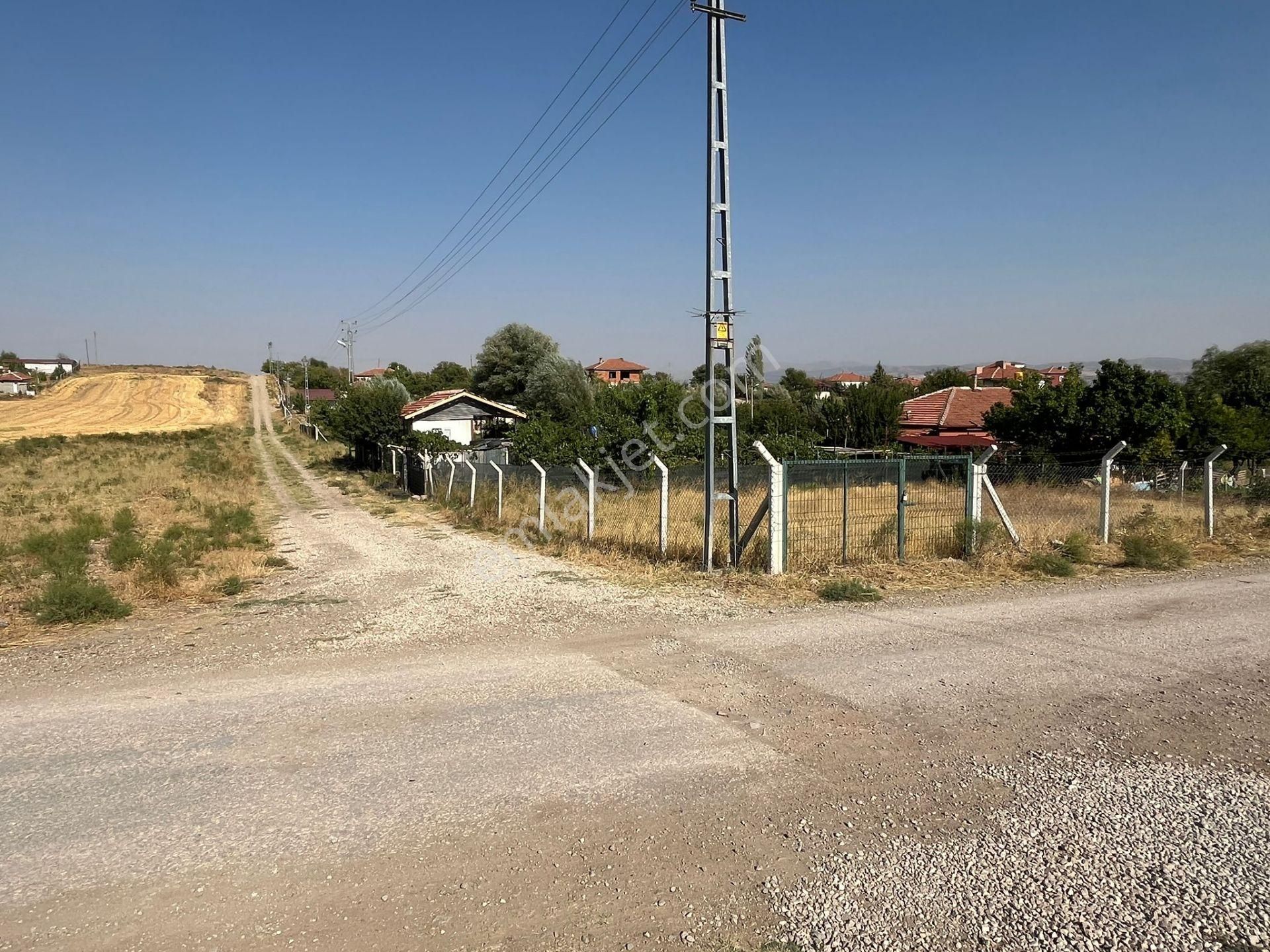 Nova'dan Cadde Cepheli 498 M2 Köşe Parsel Arsa - Görsel 10