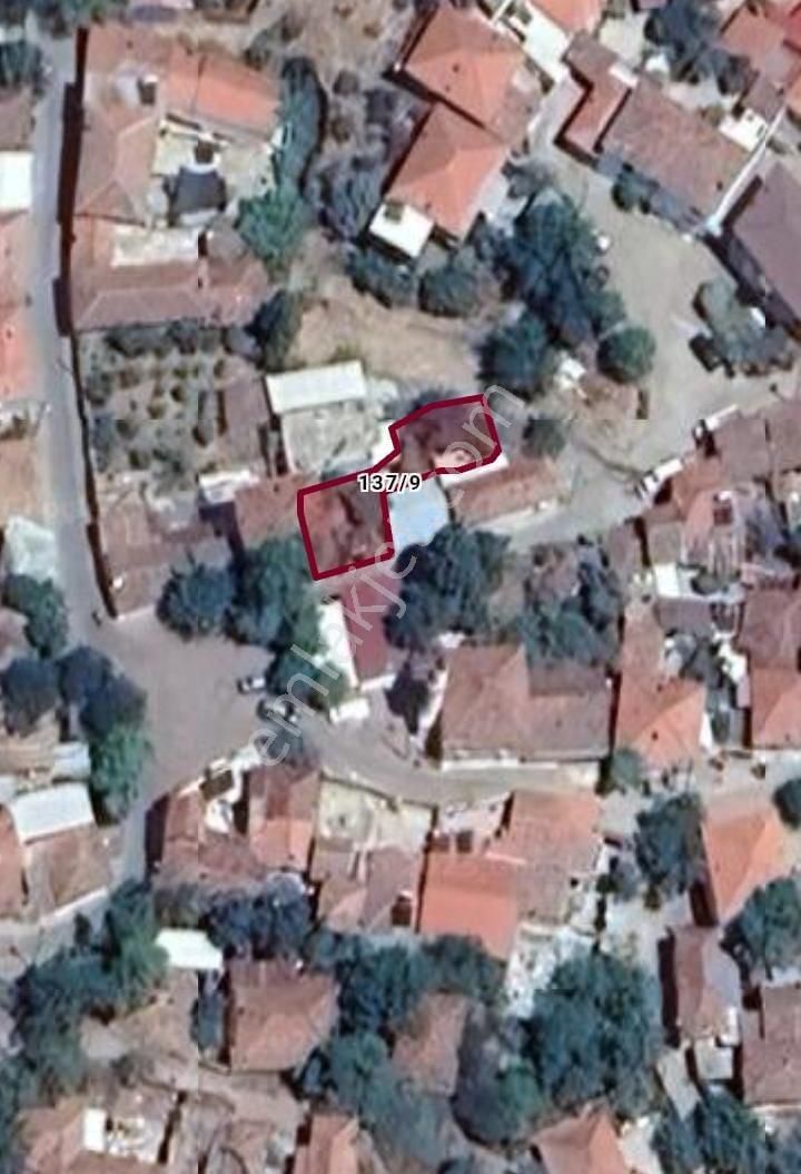 Kemalpaşa Sarılar'da 149 M2 Köyiçi İmarlı Satılık Arsa - Görsel 2