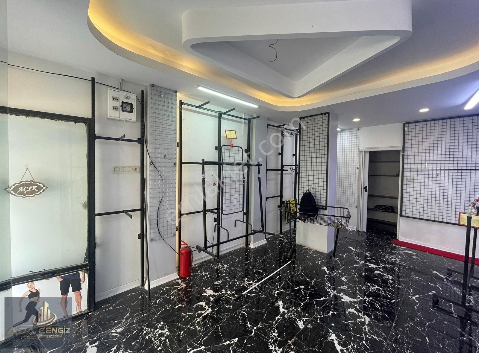 Tozlu Camii Mevkinde 35 M2 Tuvaleti Mutfağı Bulunan Dükkan - Görsel 5