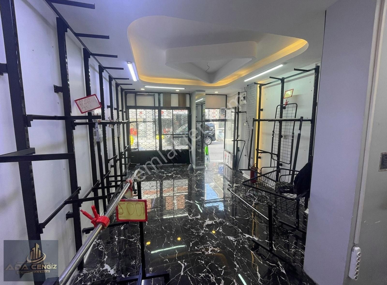 Tozlu Camii Mevkinde 35 M2 Tuvaleti Mutfağı Bulunan Dükkan - Görsel 3