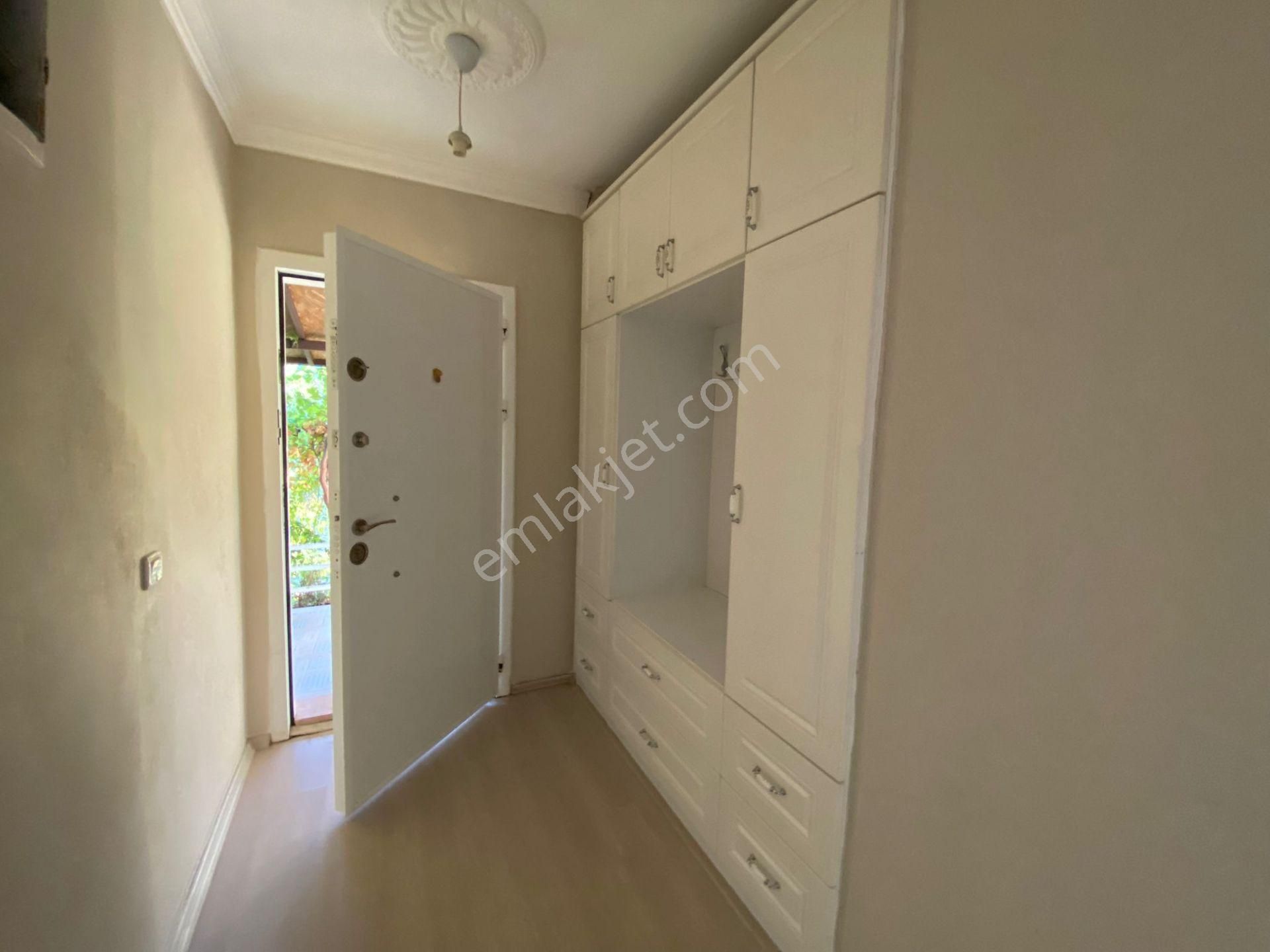 Kuşadası Kirazlı Köyü'nde Bahçeli Müstakil Satılık Ev - Görsel 16