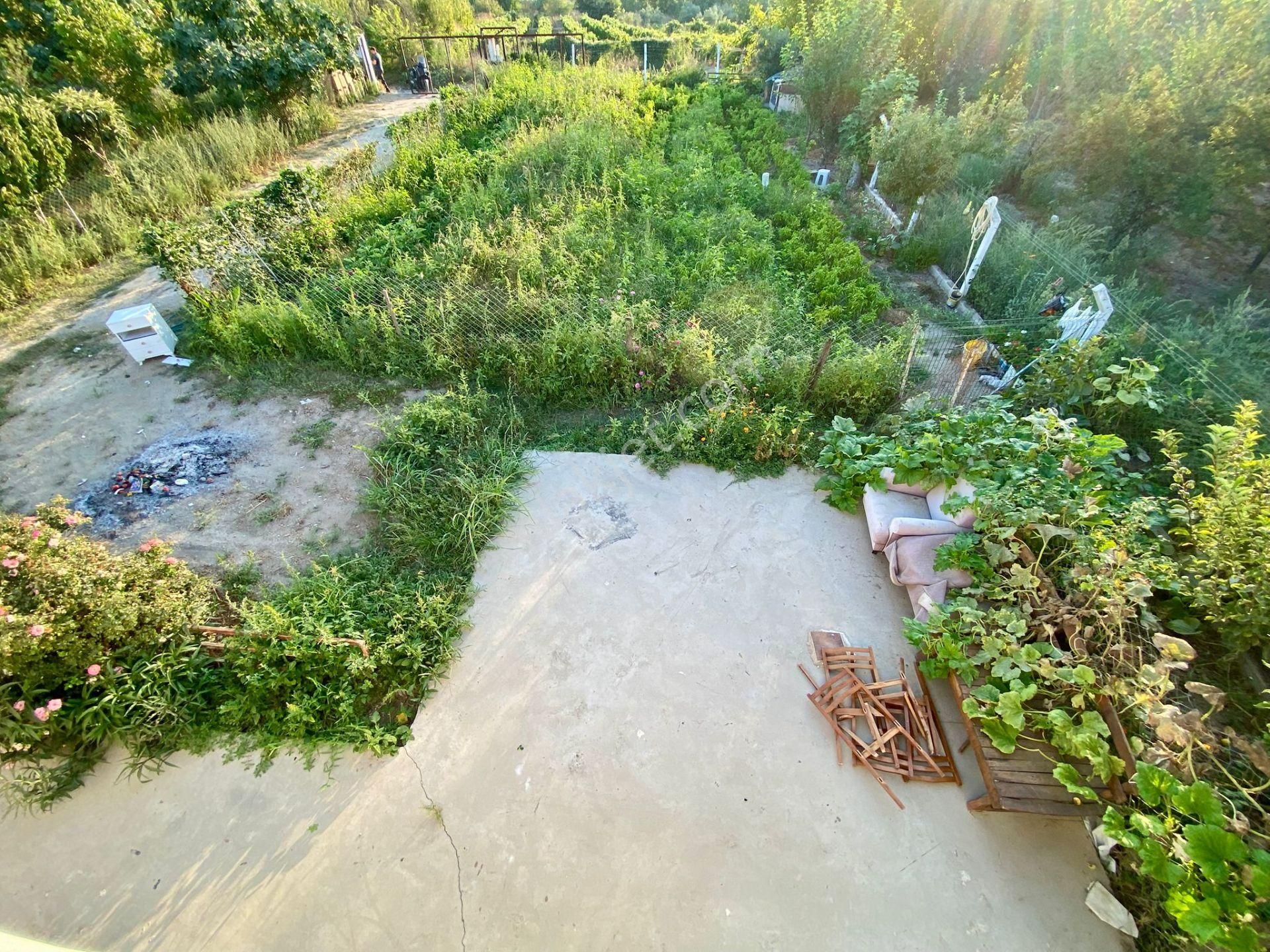 Kuşadası Kirazlı Köyü'nde Bahçeli Müstakil Satılık Ev - Görsel 8